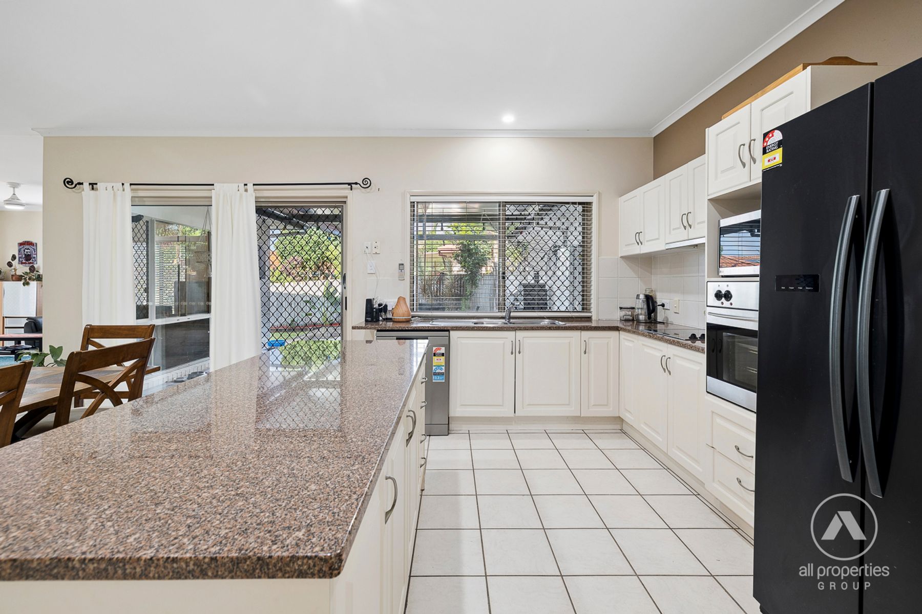 3 Standford Place, Regents Park QLD 4118, Regents Park - Thumbnail 3