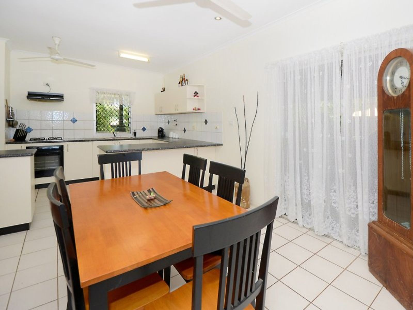 63 Henbury Avenue, Tiwi NT 0810, Tiwi - Thumbnail 5