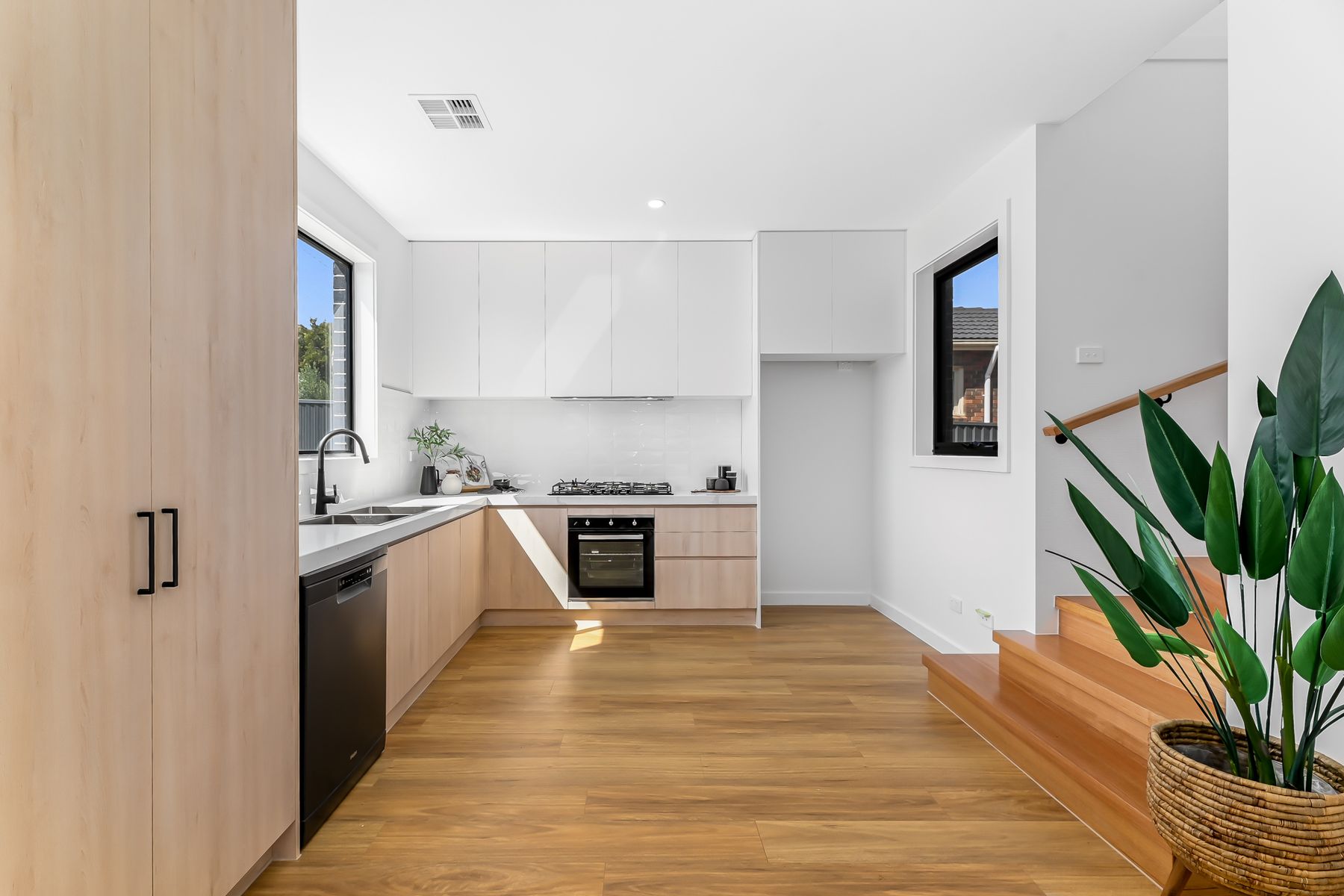 1/40 Gove Street, Springvale, VIC 3171, Springvale - Thumbnail 6