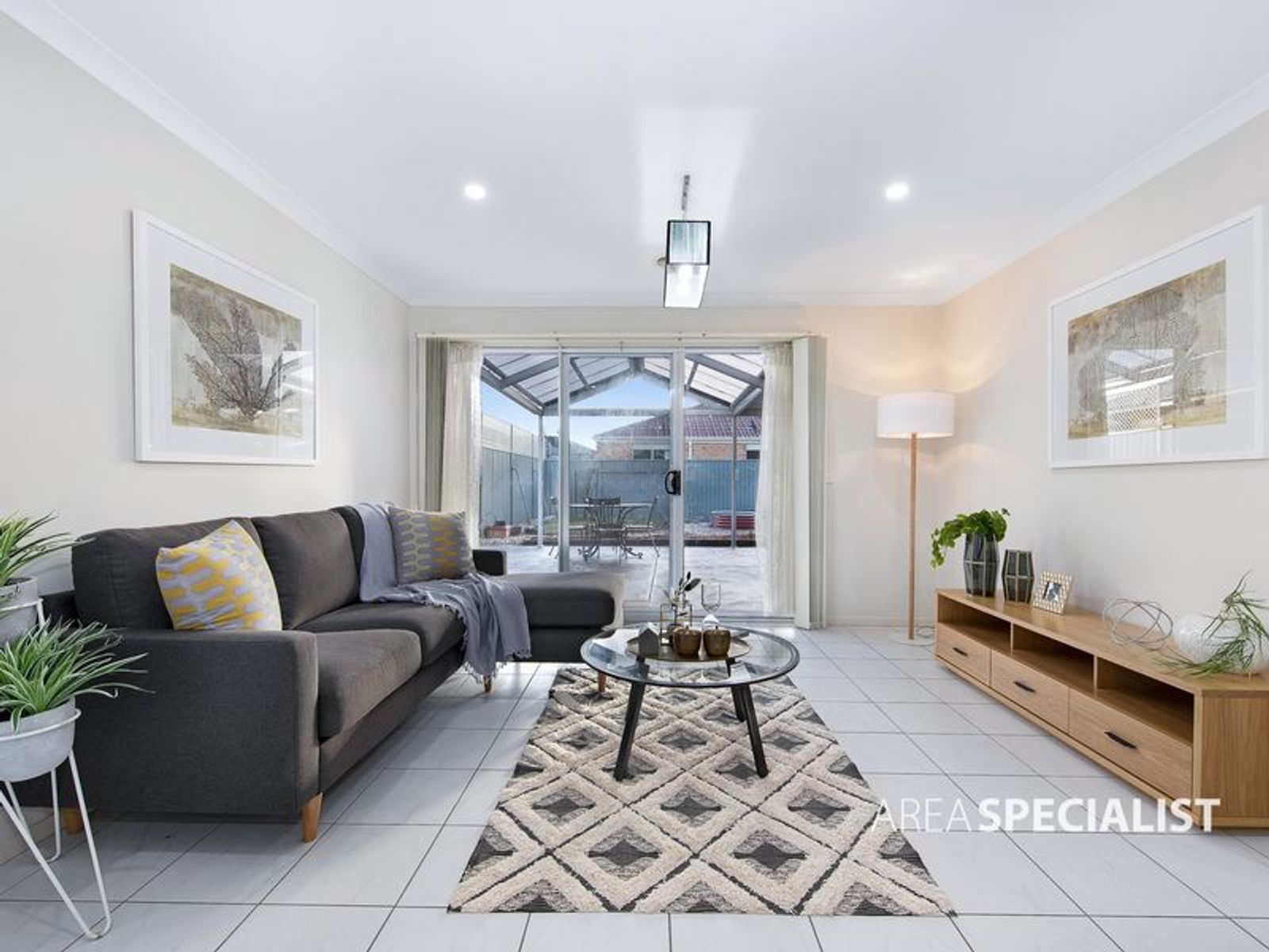 3 Maddock Drive, Cranbourne East, VIC 3977, Cranbourne East - Thumbnail 3
