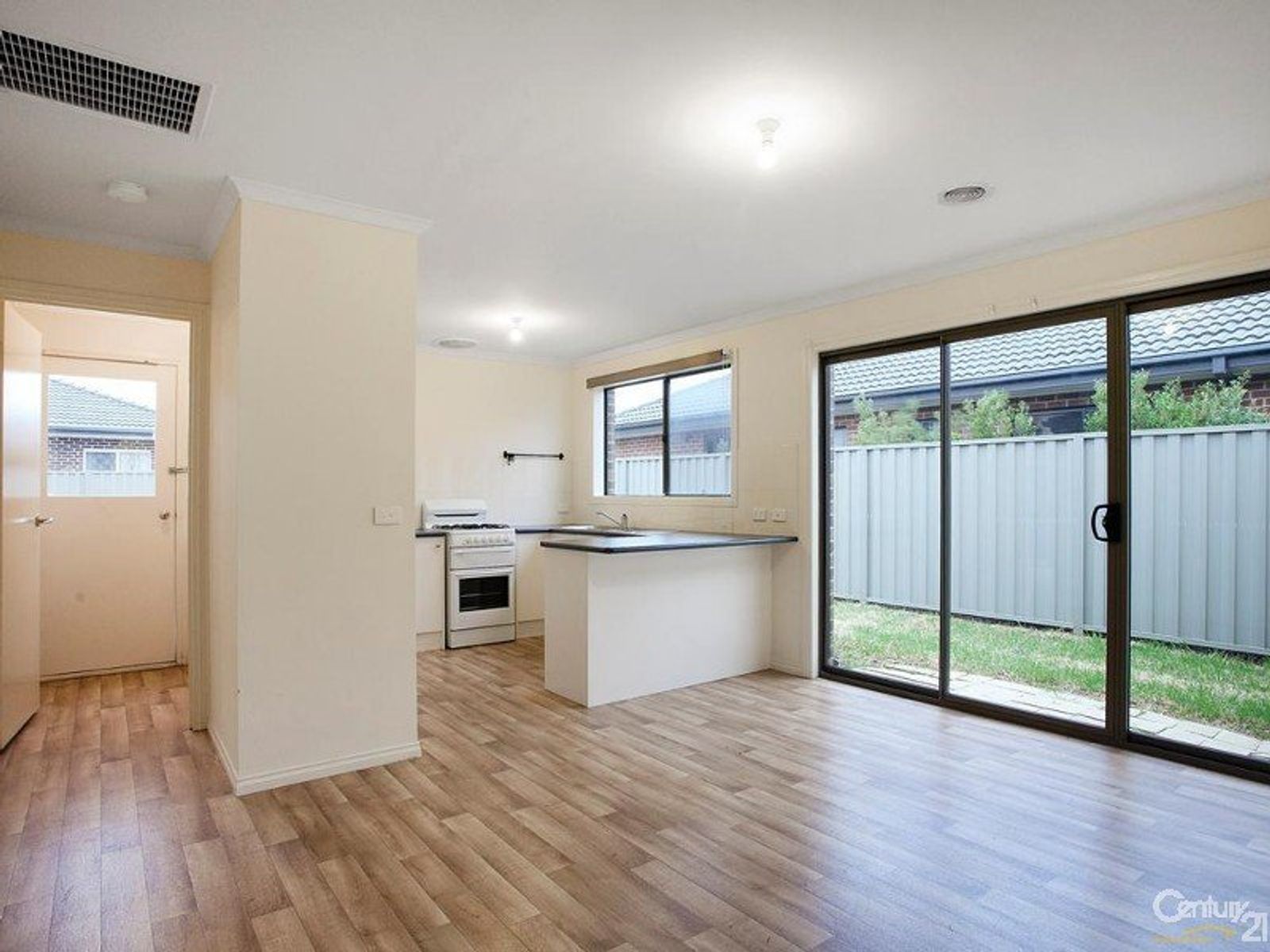 37 Statesman Circuit, Cranbourne East - Thumbnail 6
