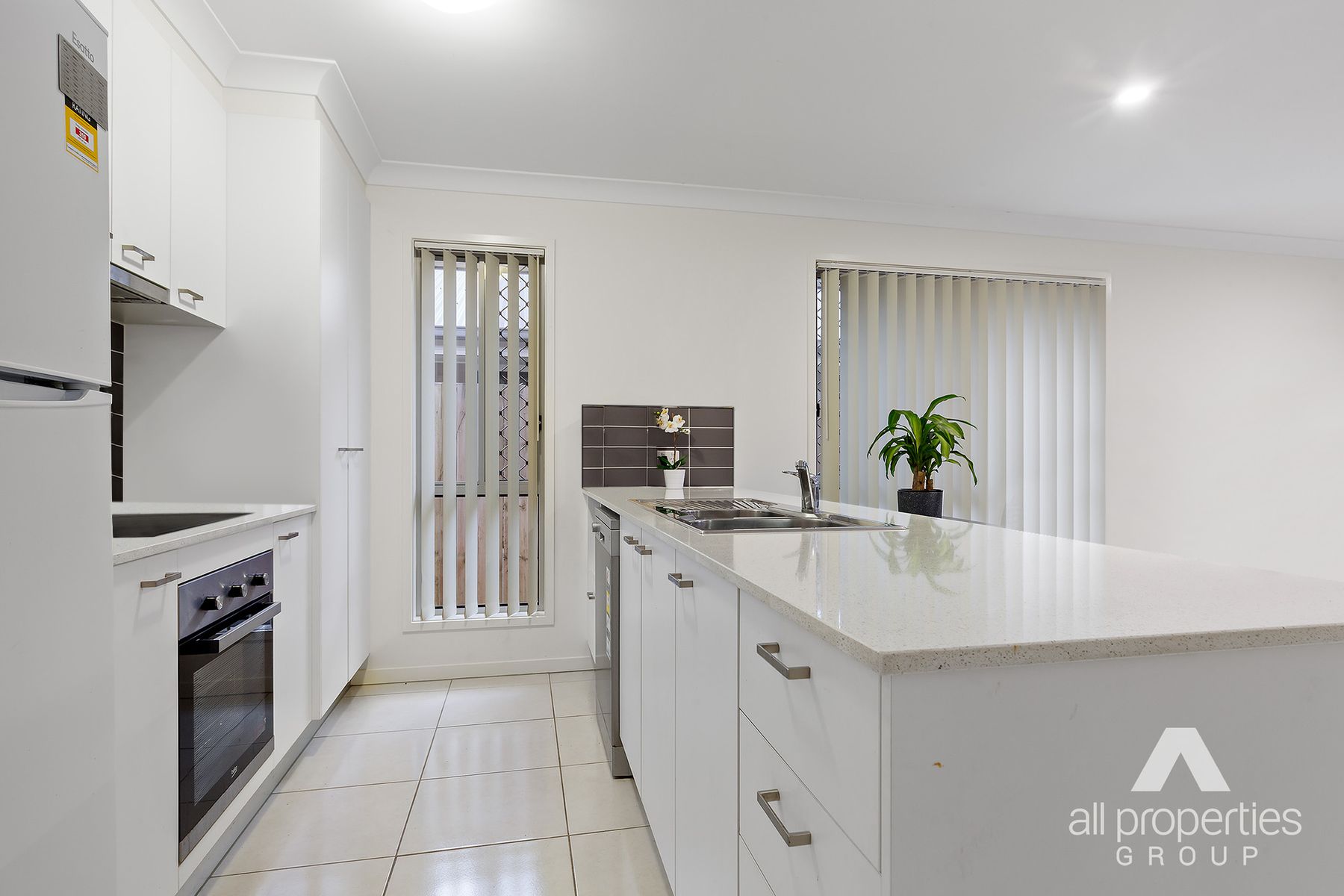 43 Greenstone Street, Yarrabilba QLD 4207, Yarrabilba - Thumbnail 2
