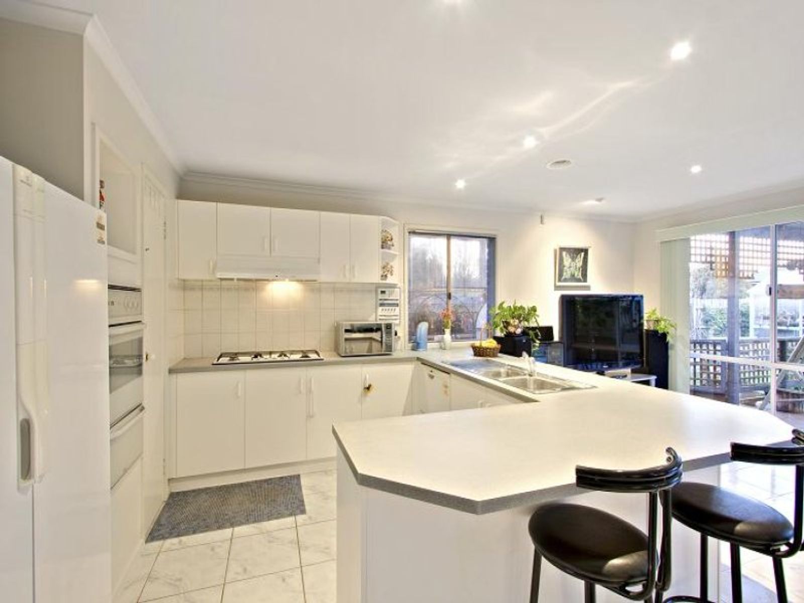 65 Kearney Drive, Aspendale Gardens, VIC 3195, Aspendale Gardens - Thumbnail 4