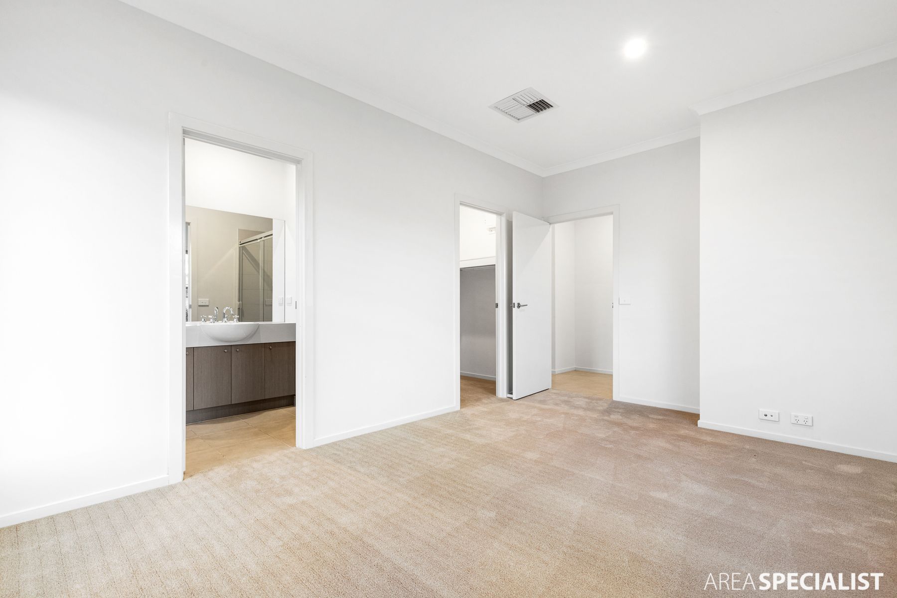 18 Nattai Street, Craigieburn, VIC 3064, Craigieburn - Thumbnail 5