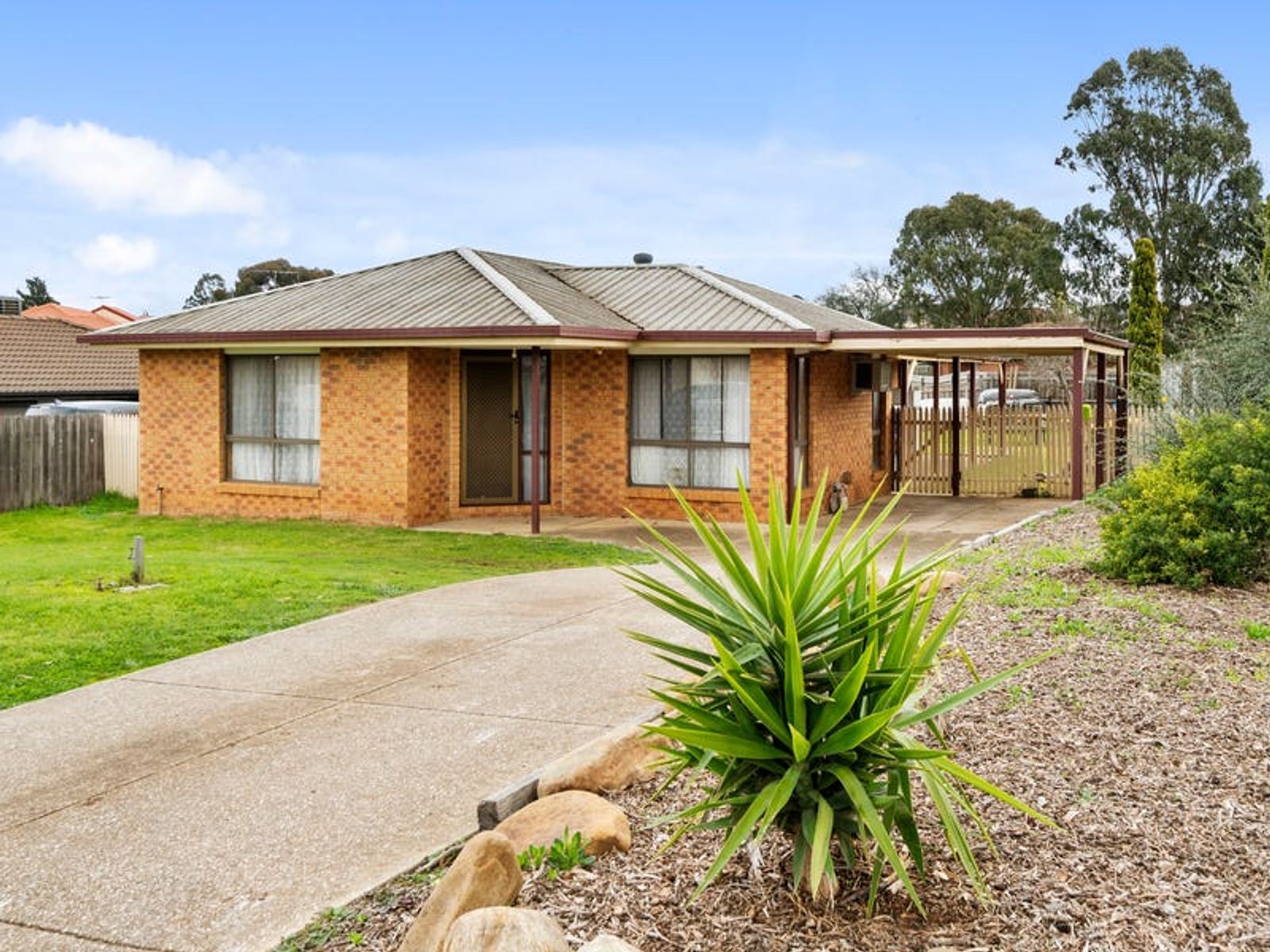 38 Underbank Boulevard, Bacchus Marsh VIC 3340 - Image 1