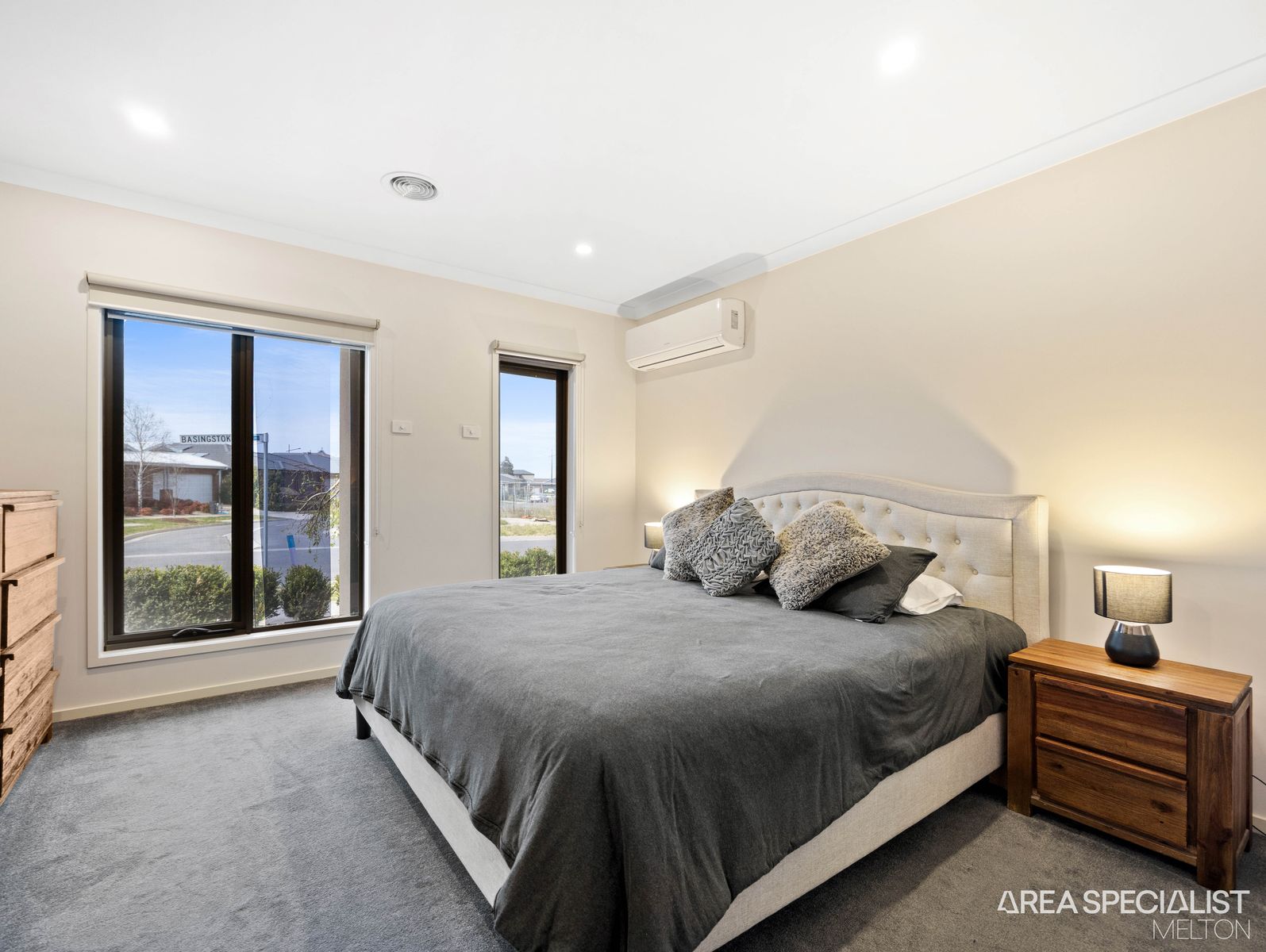 14 Basingstoke Road, Thornhill Park, VIC 3335, Thornhill Park - Thumbnail 4