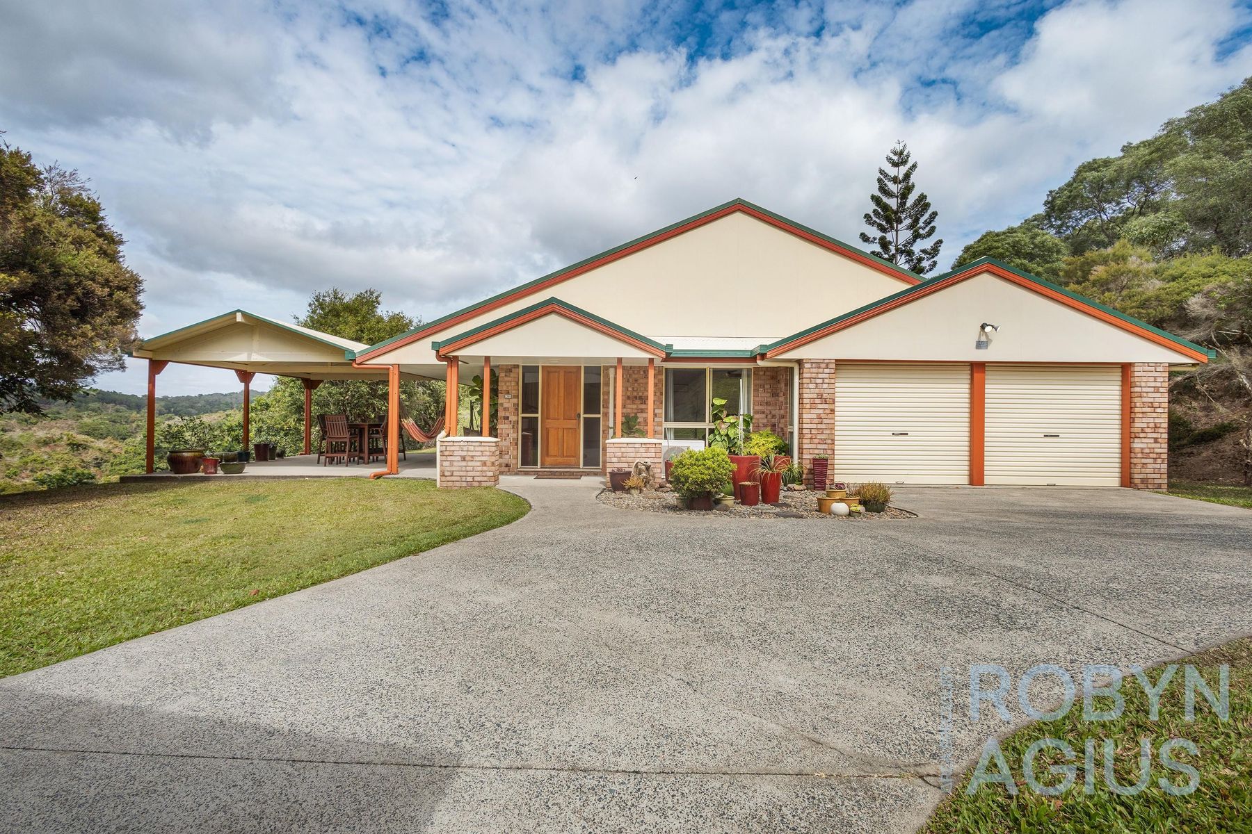 39 Ian Reddacliff Drive, The Leap, QLD 4740, The Leap - Thumbnail 2