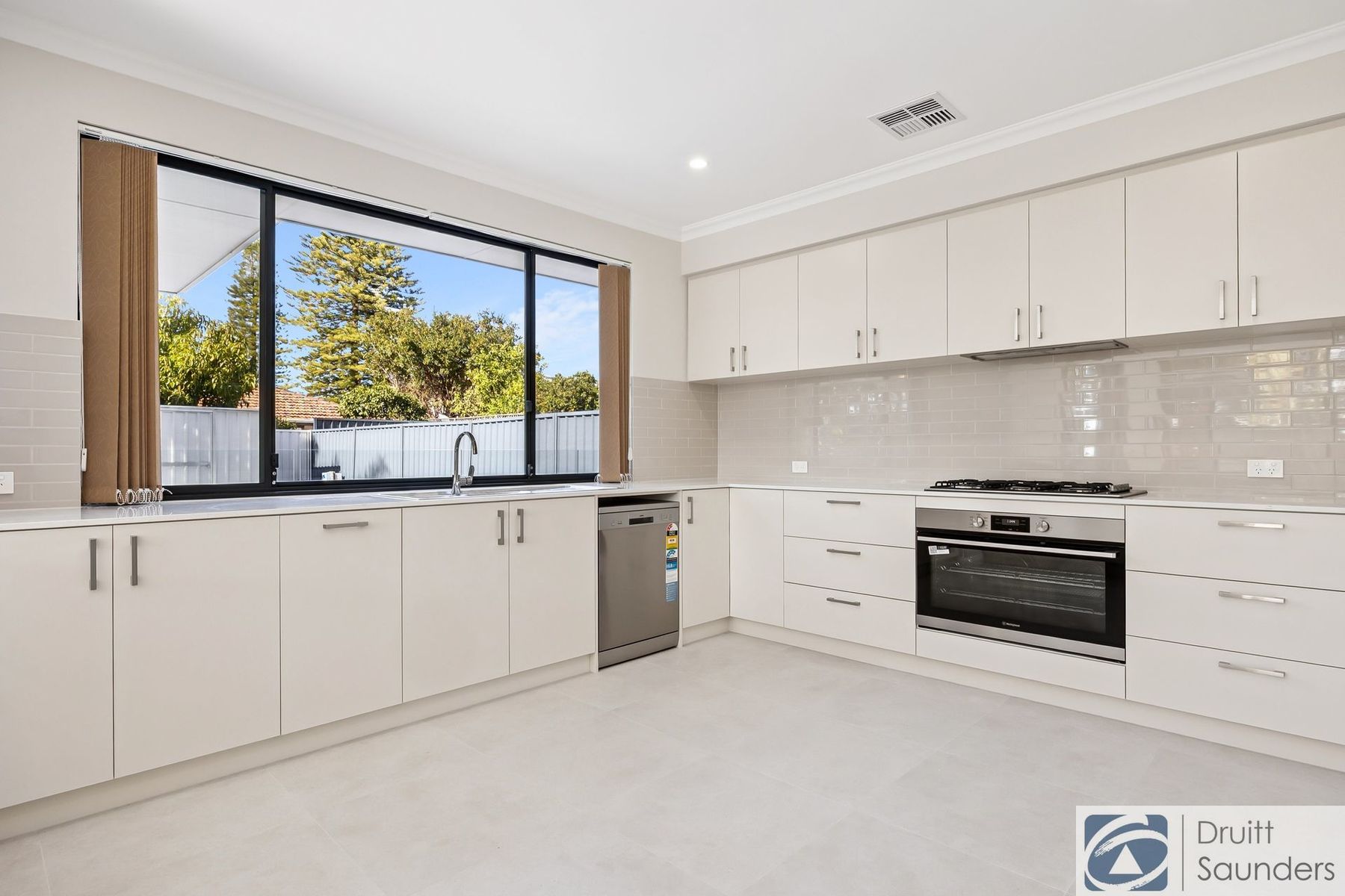 10A Red Wattle Place, Churchlands WA 6018, Churchlands - Thumbnail 6