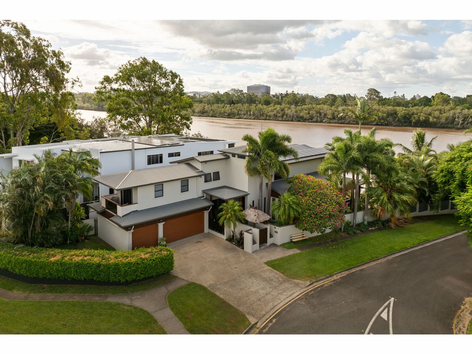 99 Brisbane Corso, Fairfield QLD 4103, Fairfield - Image 1