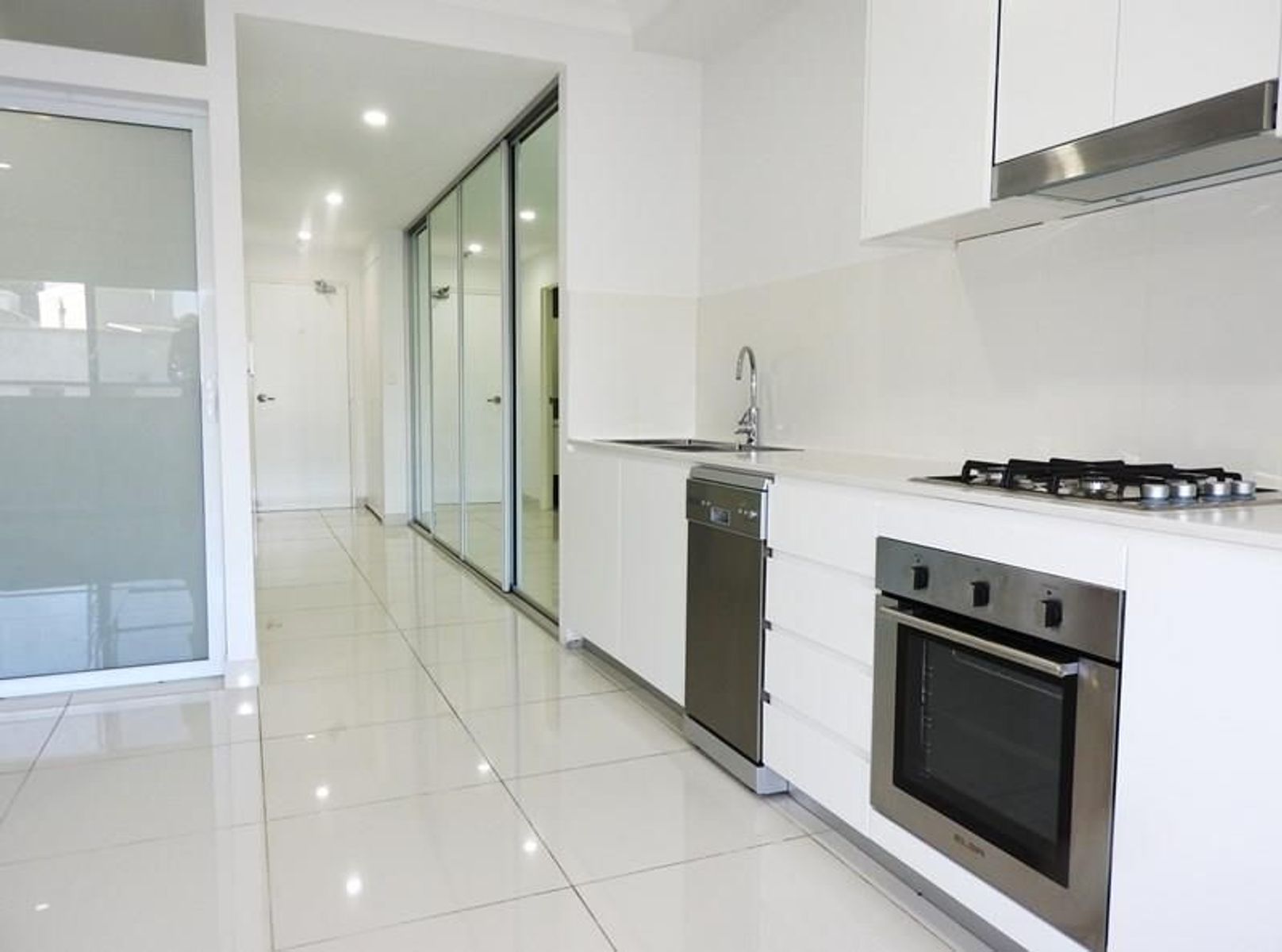 10/9-11 Henderson Road, Alexandria NSW 2015, Alexandria - Thumbnail 3