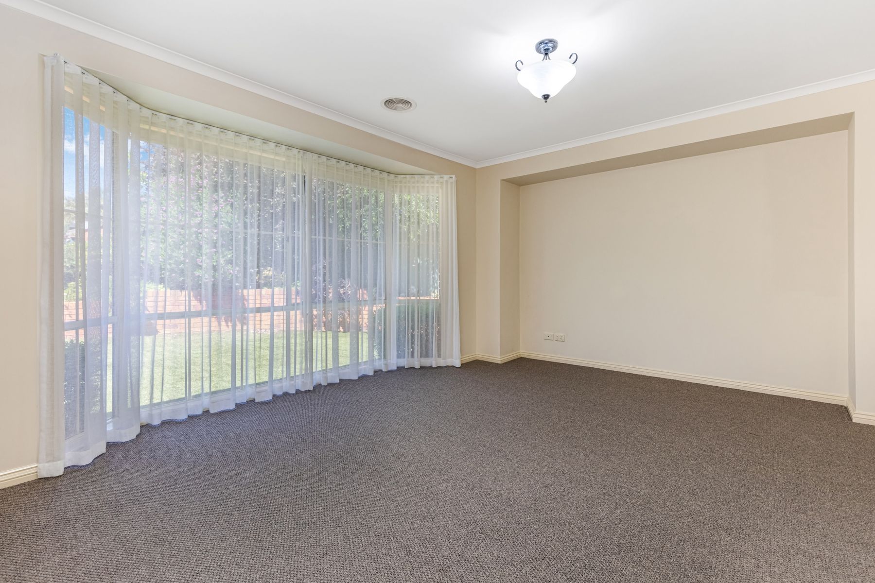 8 Northmoor Drive, Strathdale, VIC 3550, Strathdale - Thumbnail 7