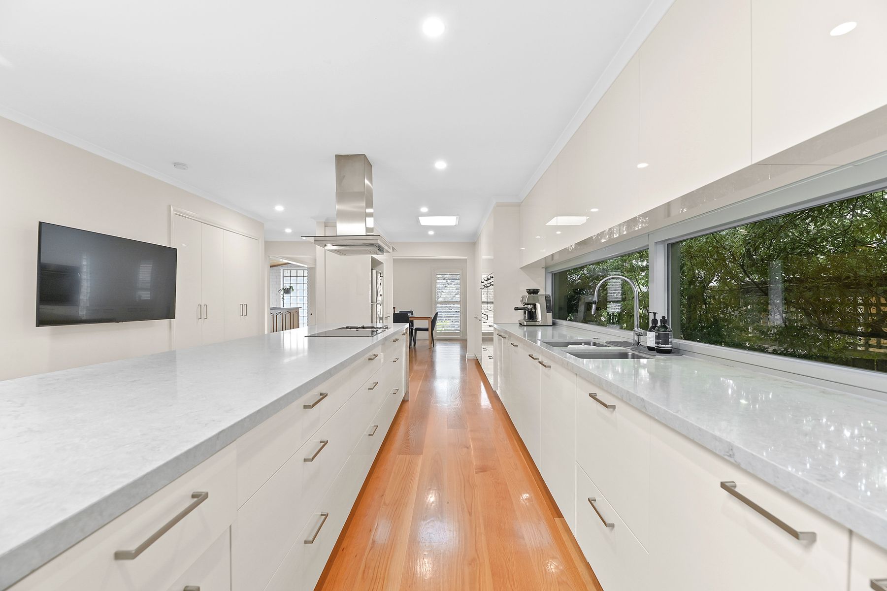 152 Haverbrack Drive, Mulgrave, VIC 3170, Mulgrave - Thumbnail 2