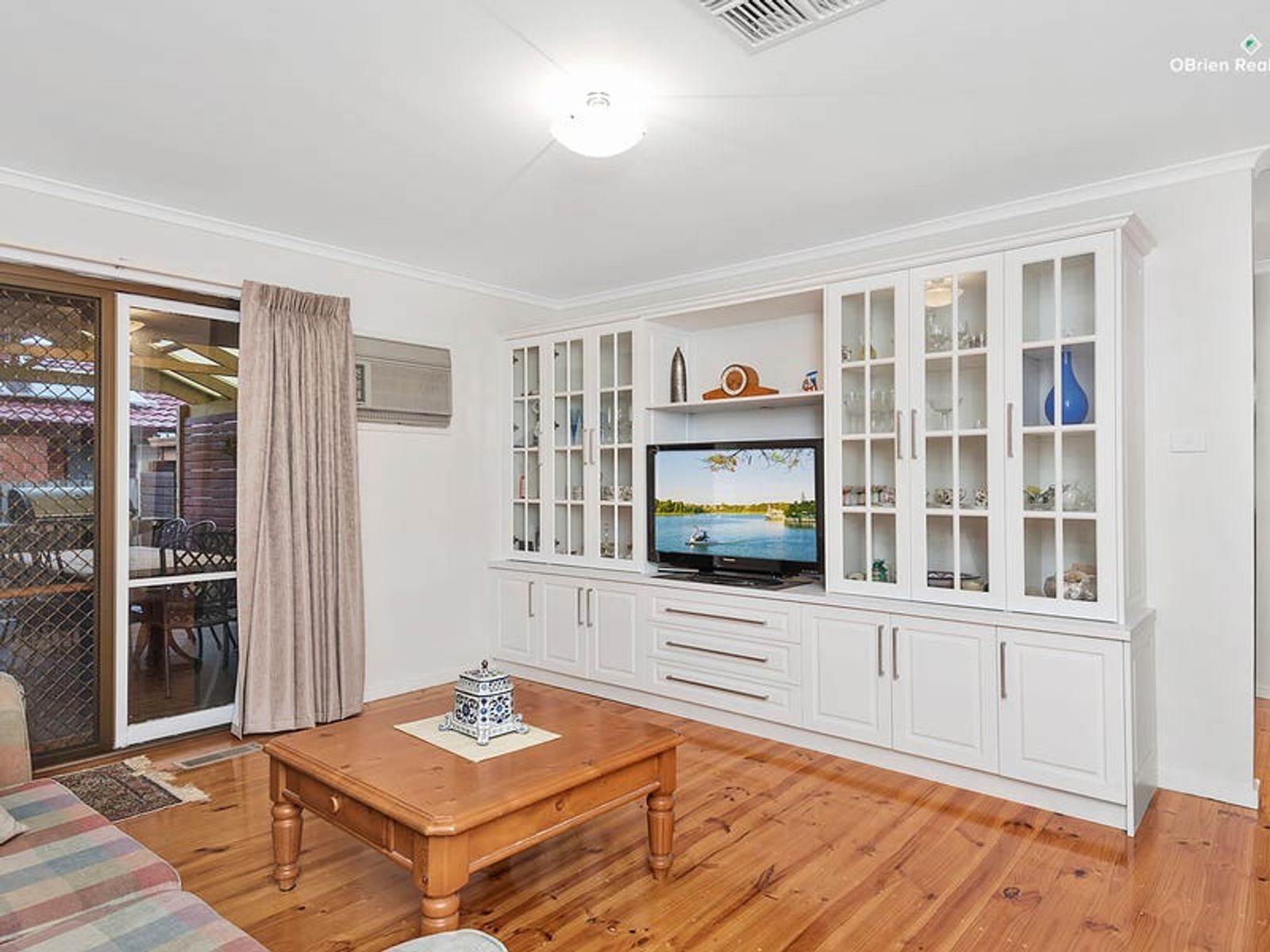 36 Denton Drive, Endeavour Hills, VIC 3802, Endeavour Hills - Thumbnail 2