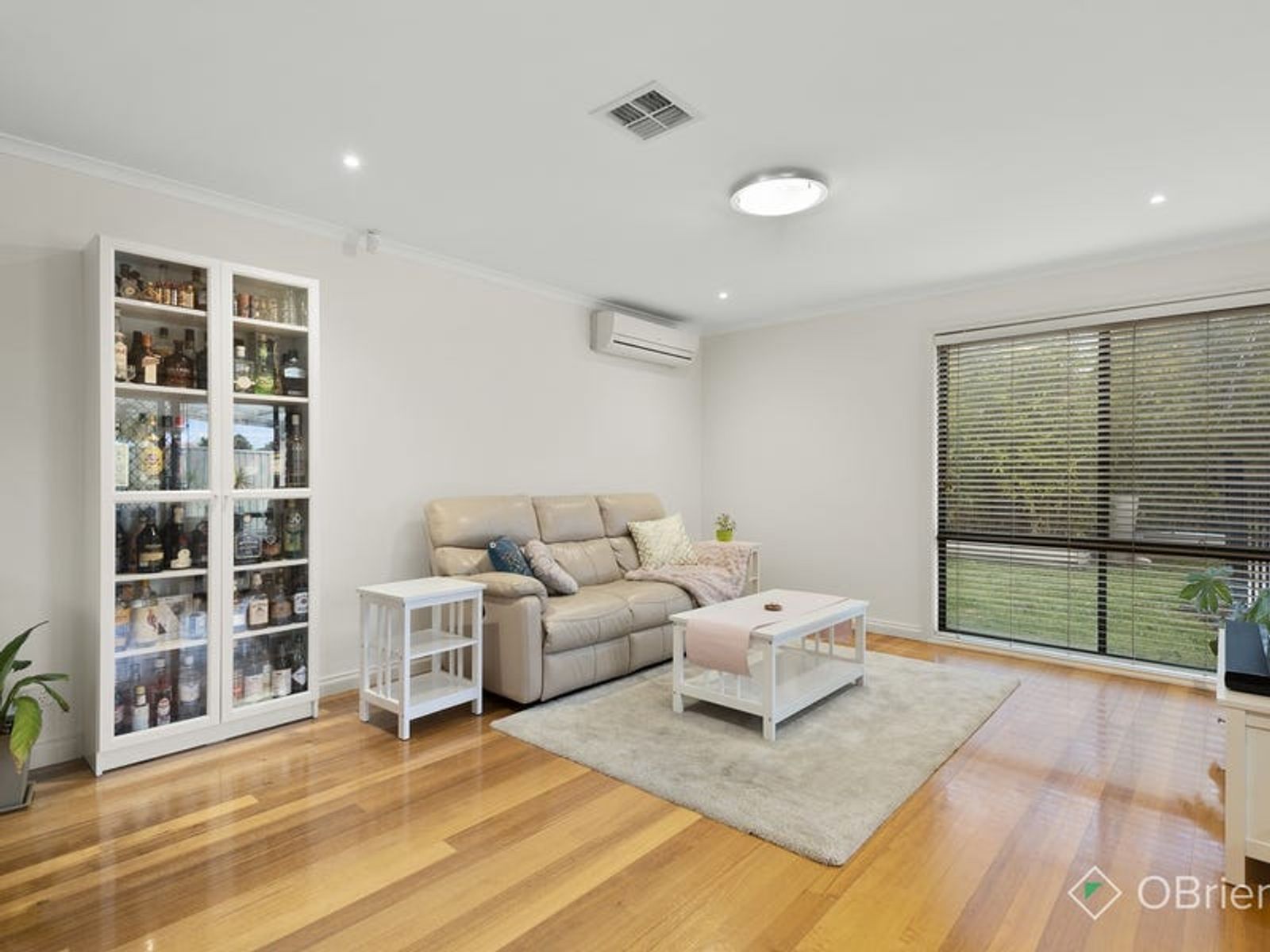 27 Hanna Drive, Endeavour Hills, VIC 3802, Endeavour Hills - Thumbnail 5