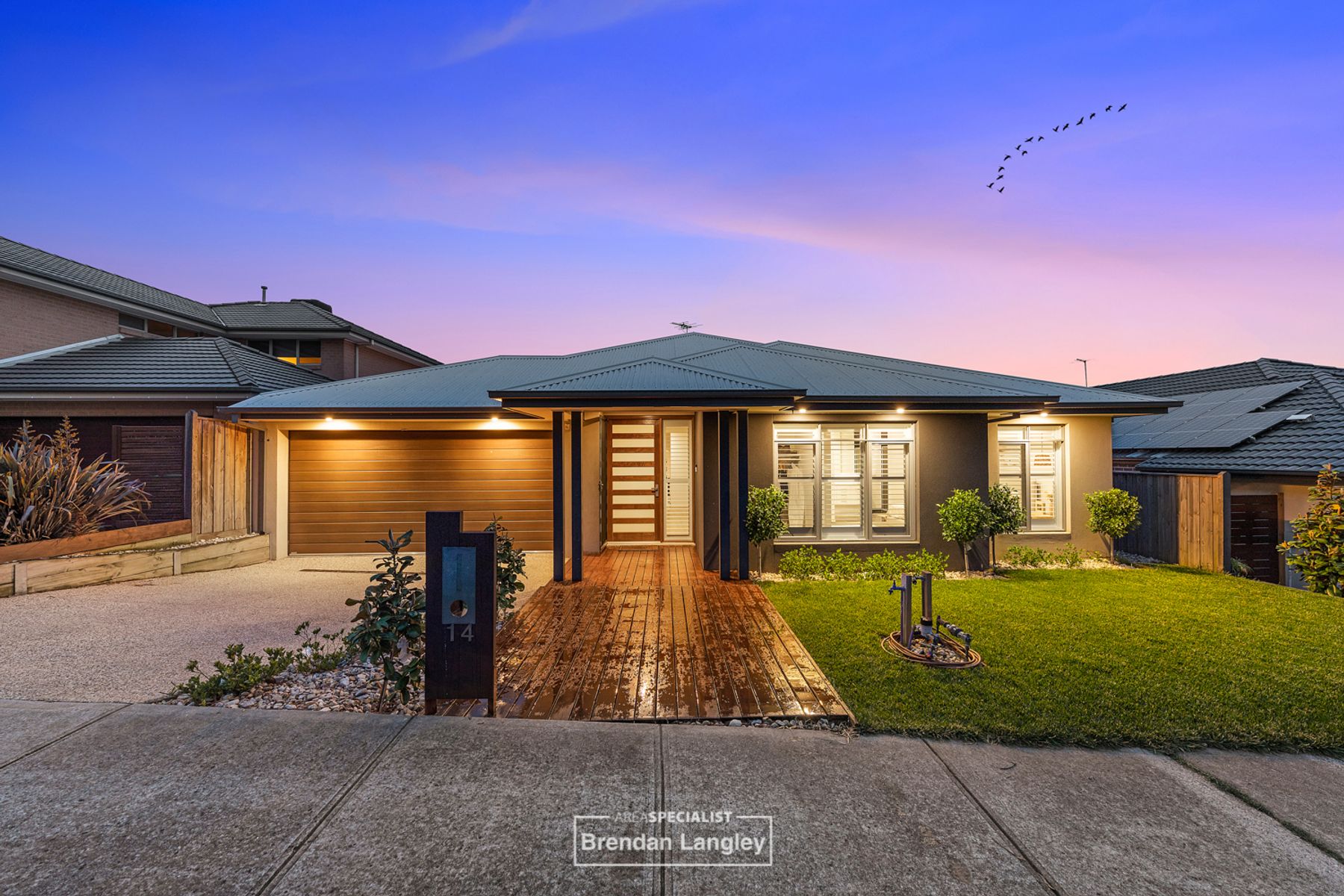 14 Grattan Way, Pakenham, VIC 3810, Pakenham - Thumbnail 2