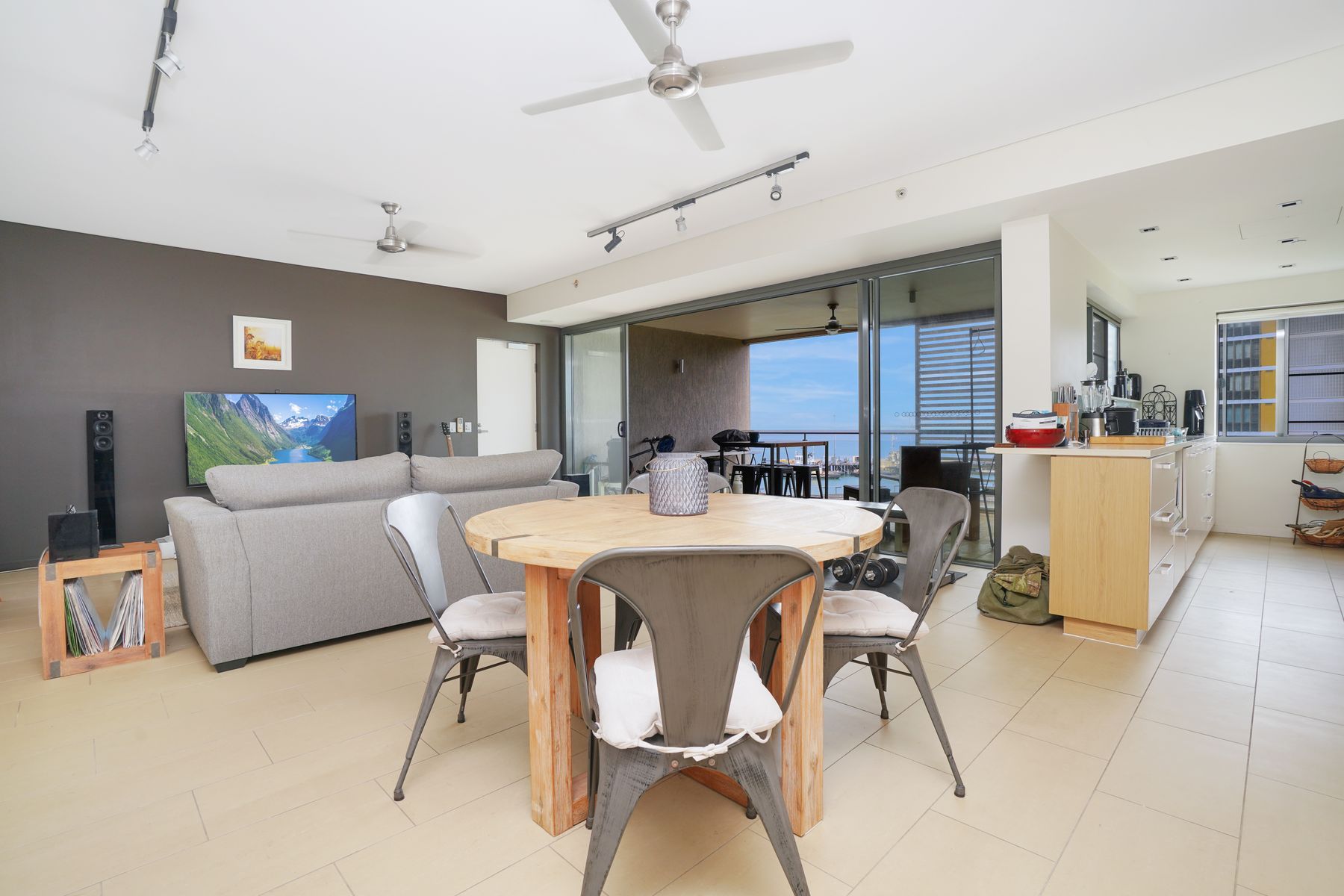 323/19B Kitchener Drive, Darwin City NT 0800, Darwin City - Thumbnail 3
