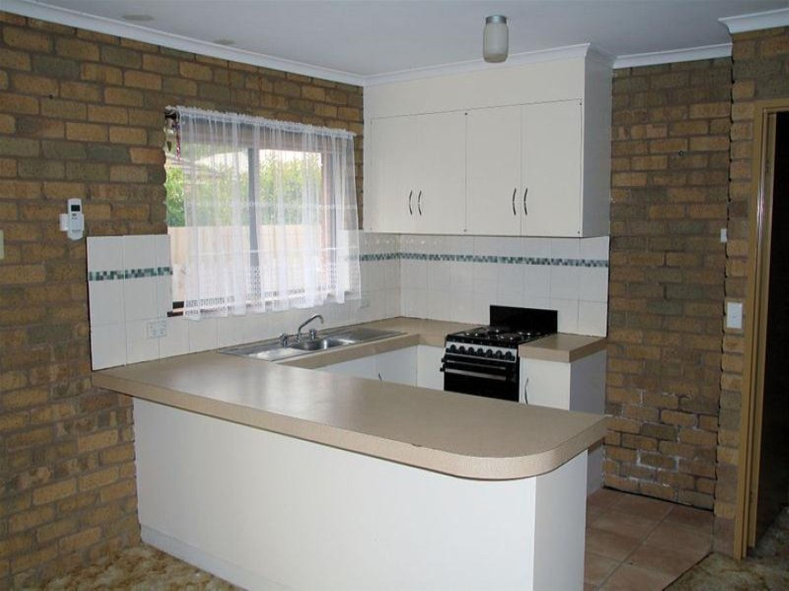 2/284 Ninth Street, Mildura - Thumbnail 2