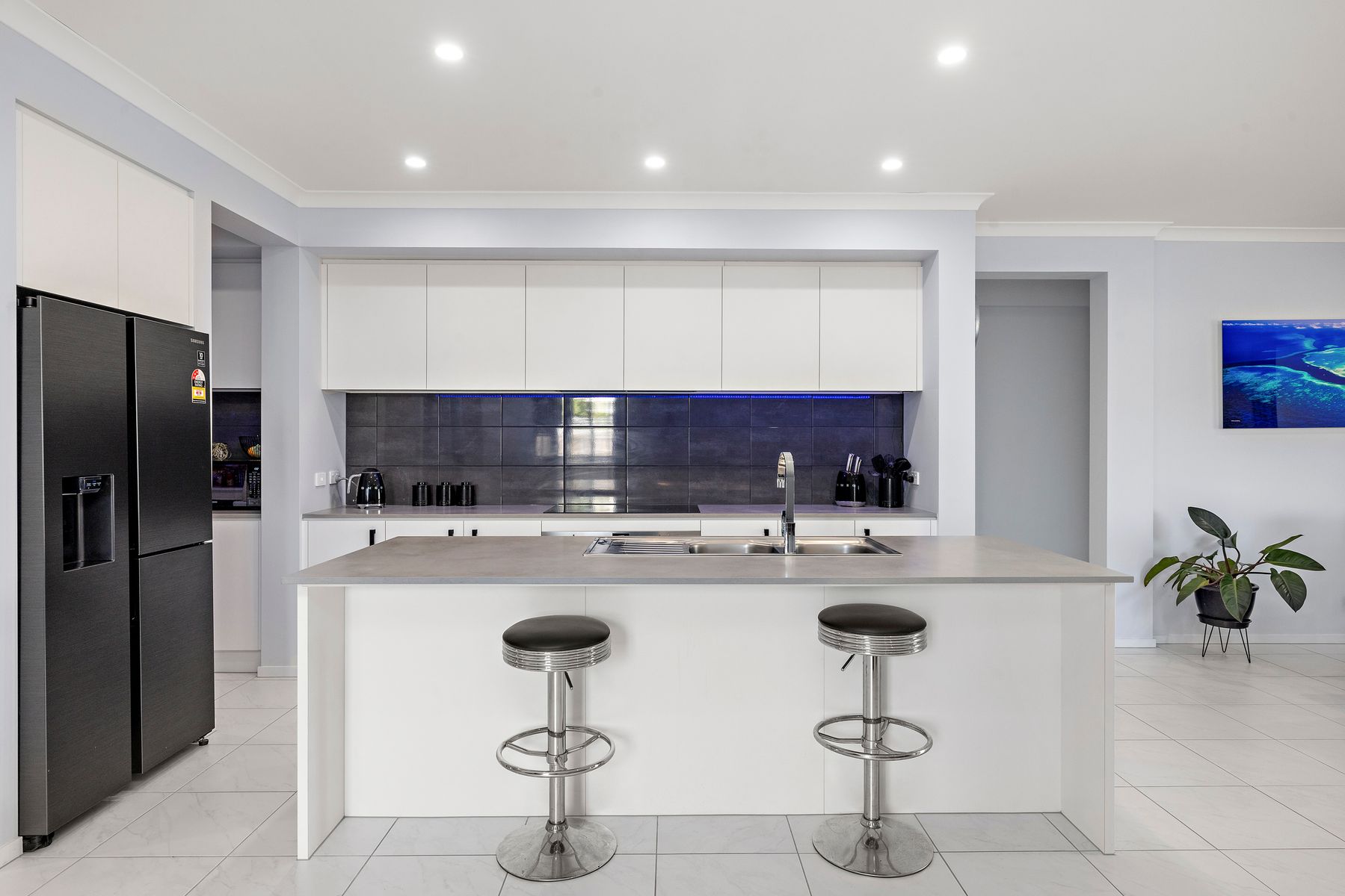 65 Mountain Ash Way, Redland Bay, QLD 4165, Redland Bay - Thumbnail 5
