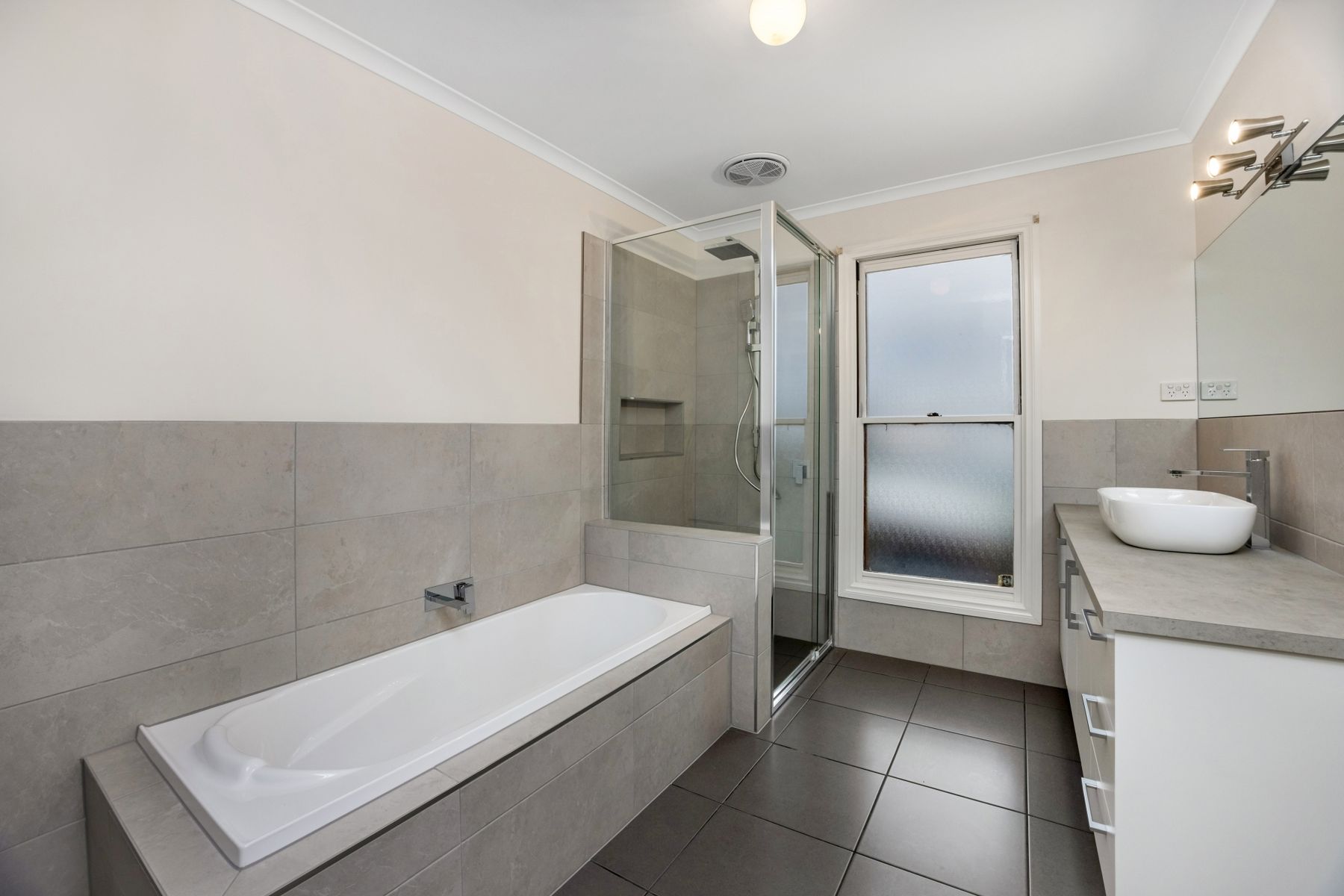 64 Olinda Street, Quarry Hill, VIC 3550, Quarry Hill - Thumbnail 5