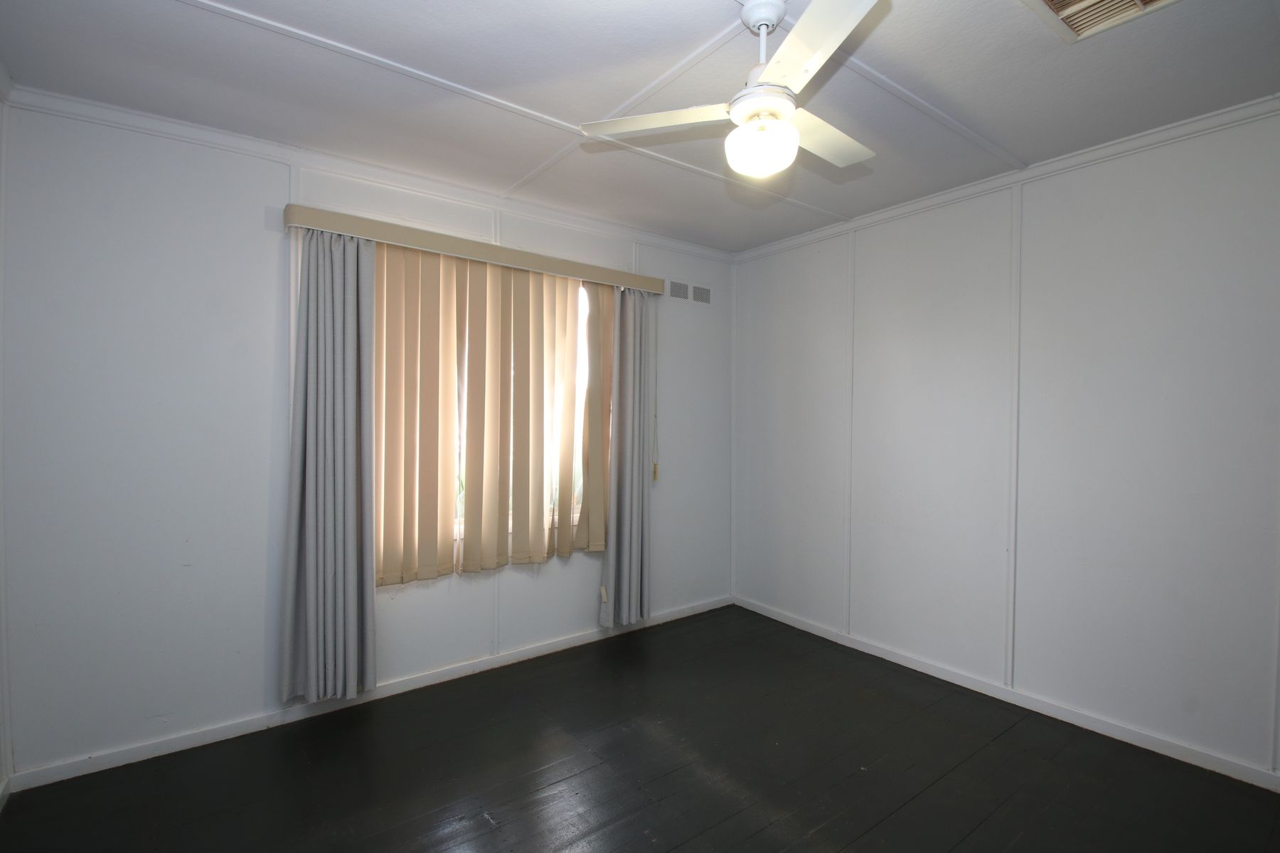 144 Knox Street, Broken Hill NSW 2880, Broken Hill - Thumbnail 5
