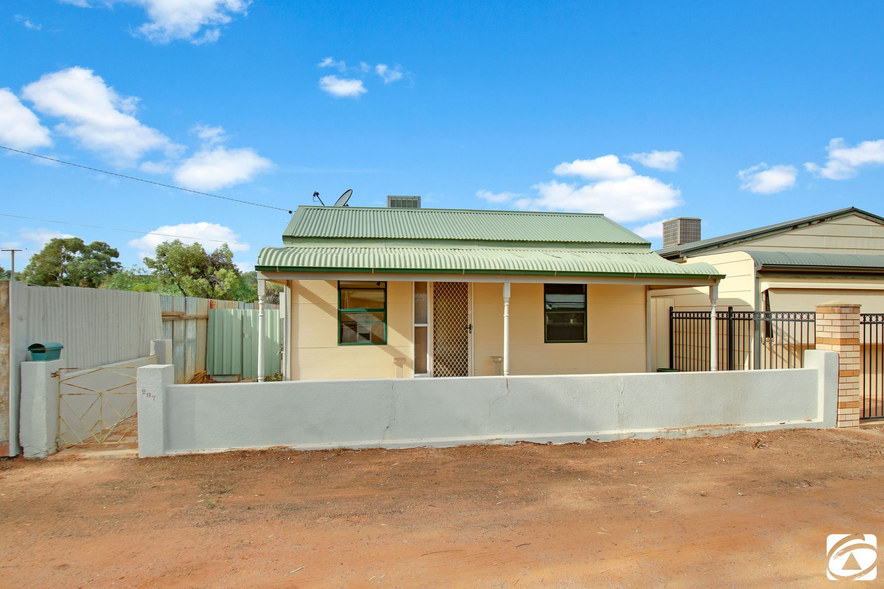 207 Cornish Street, Broken Hill NSW 2880, Broken Hill - Thumbnail 2