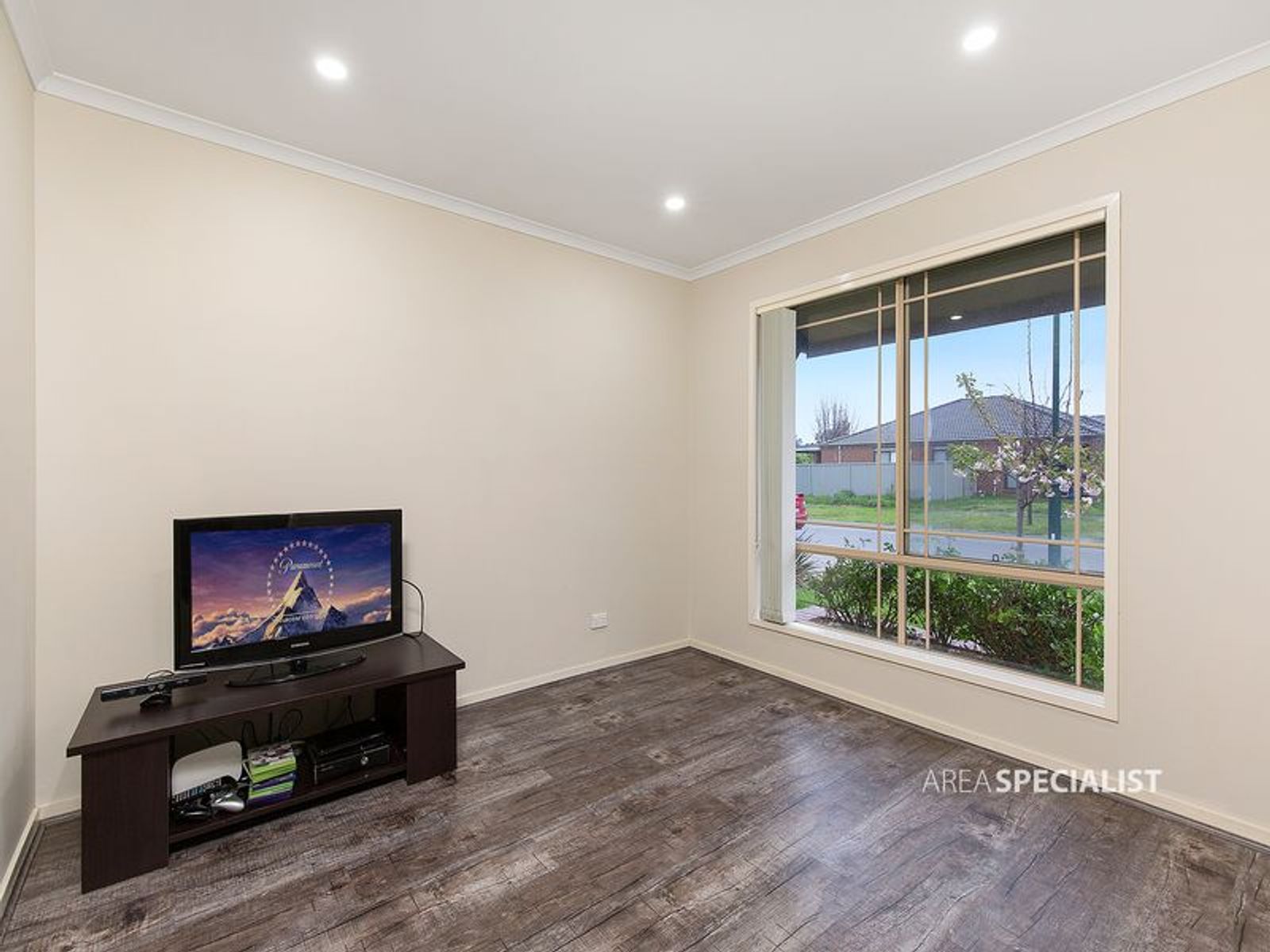 54 Greenaway Terrace, Cranbourne East, VIC 3977, Cranbourne East - Thumbnail 2