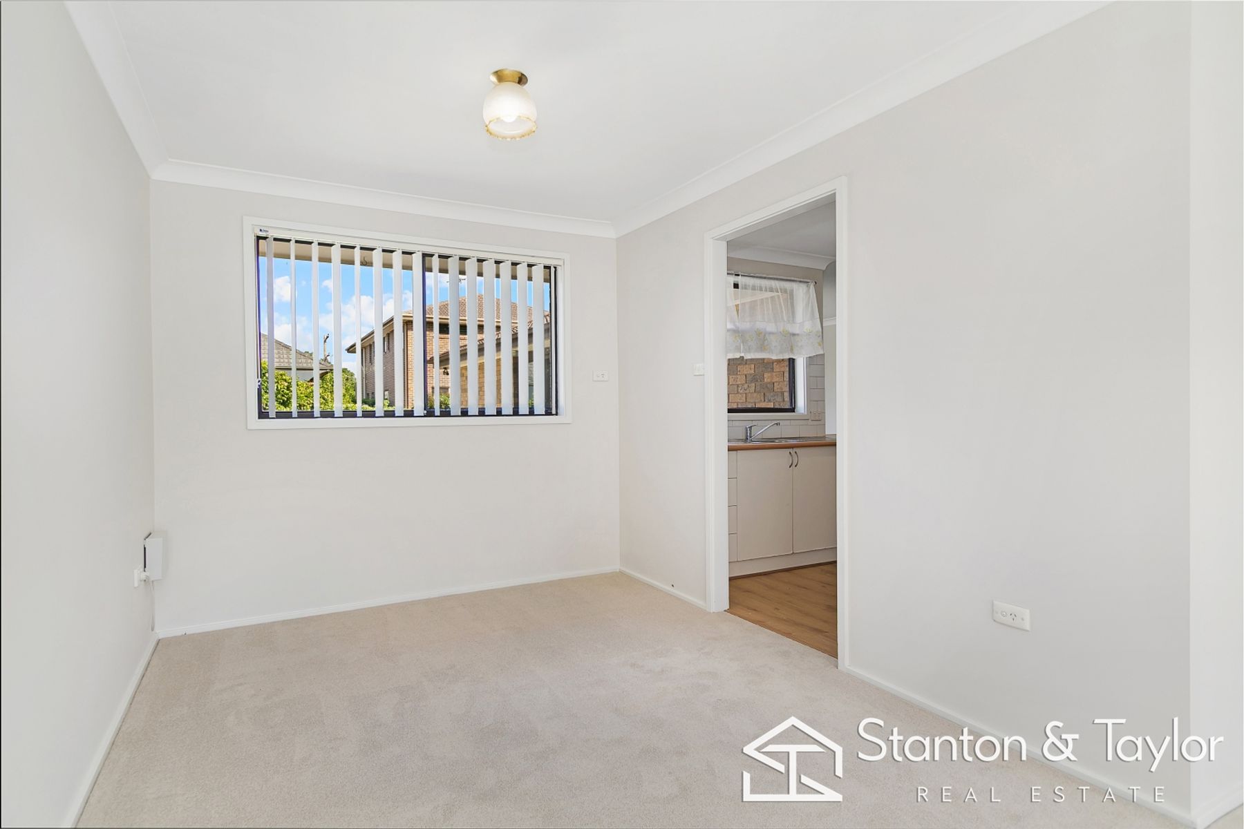 6 PARKLANDS AVENUE, Leonay - Thumbnail 4