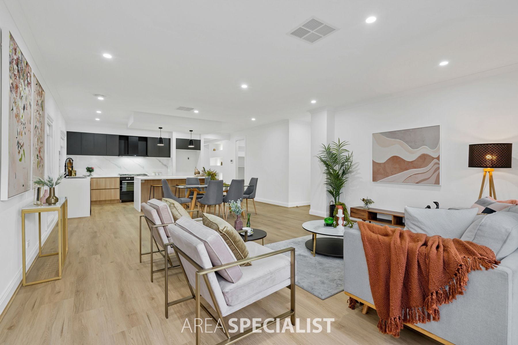 32 Jaylie Street, Clyde North, VIC 3978, Clyde North - Thumbnail 6
