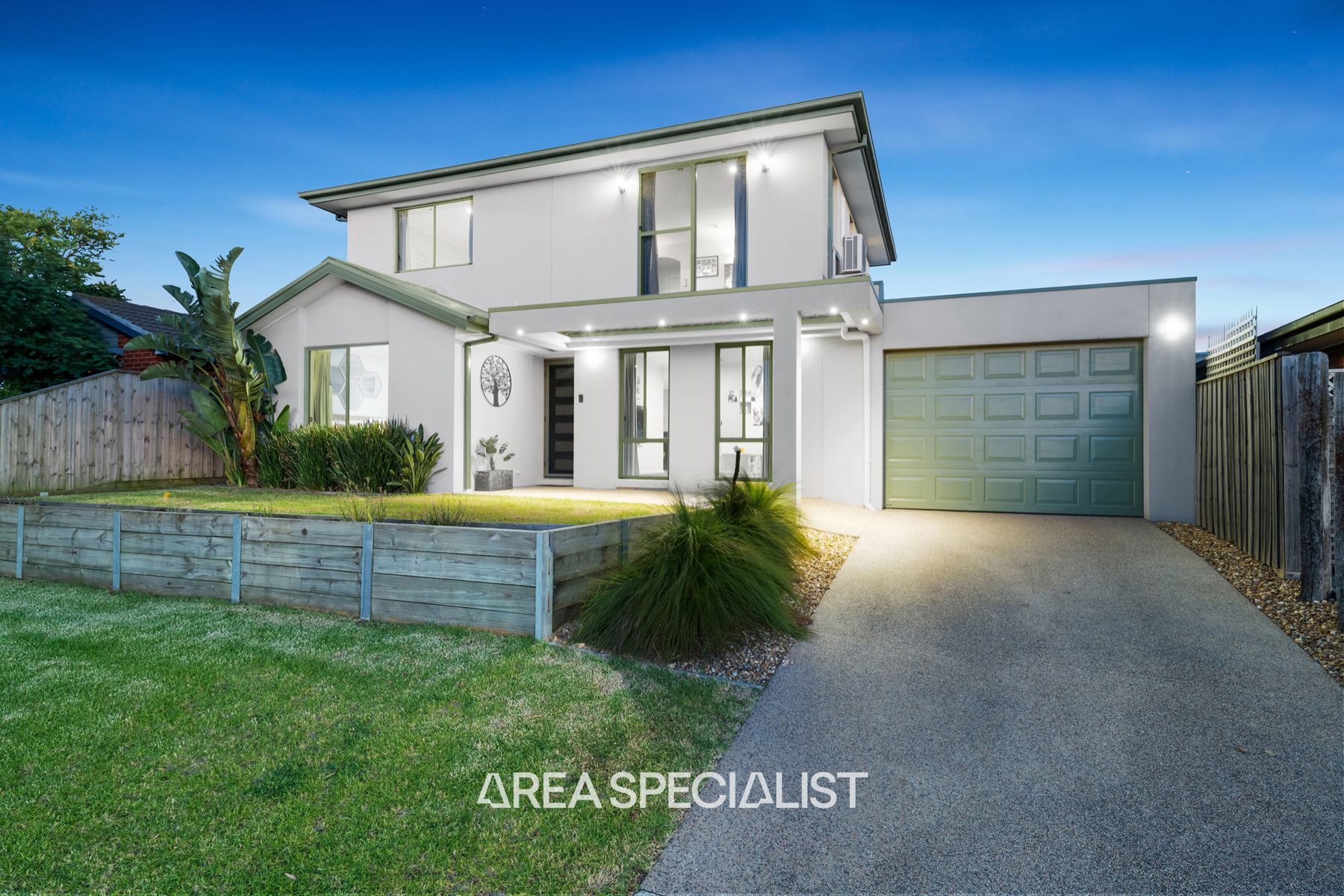 16 Hillview Rise, Hampton Park, VIC 3976, Hampton Park - Thumbnail 2