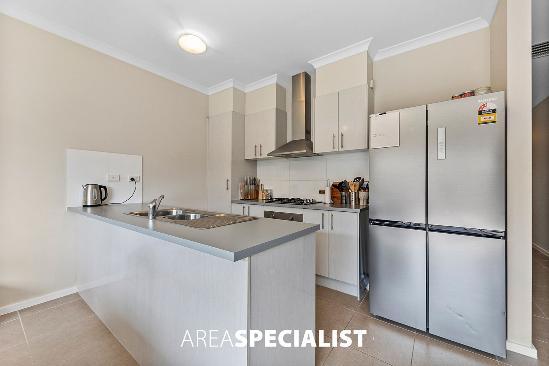 12 Caversham Drive, Pakenham, VIC 3810, Pakenham - Thumbnail 3