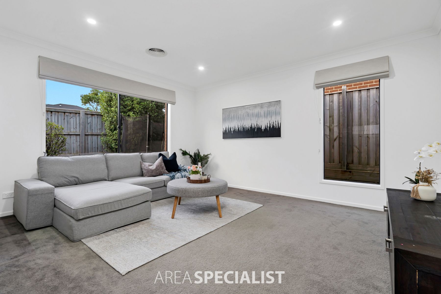 31 Ellaroo Circuit, Clyde North, VIC 3978, Clyde North - Thumbnail 5