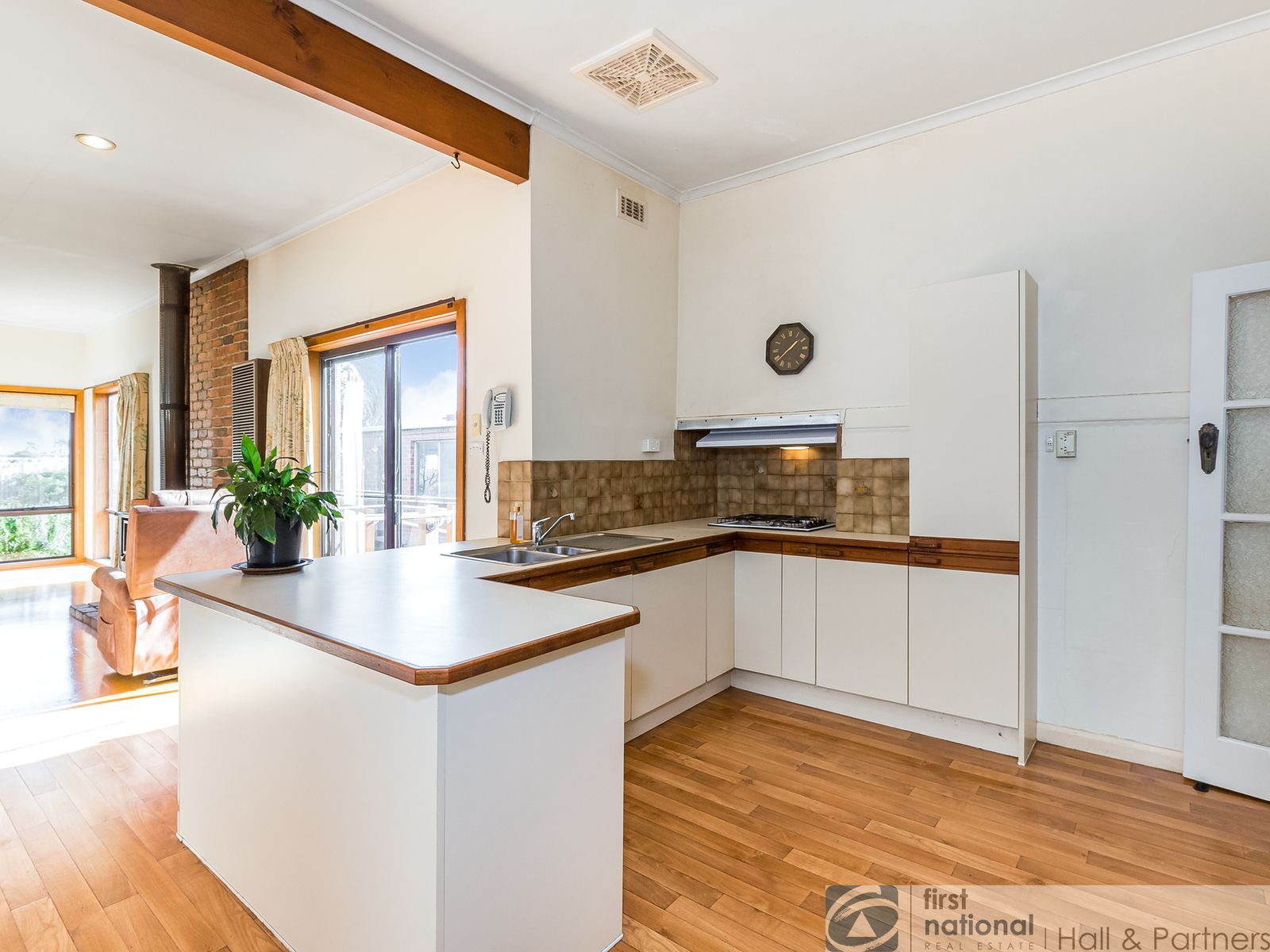 32 MacPherson Street, Dandenong VIC 3175, Dandenong - Thumbnail 6