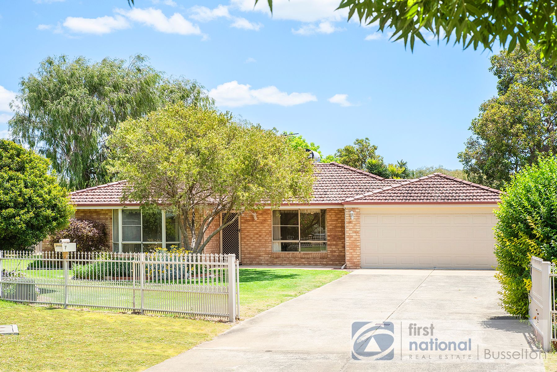 7 Huntress Cove, West Busselton WA 6280, West Busselton - Thumbnail 2