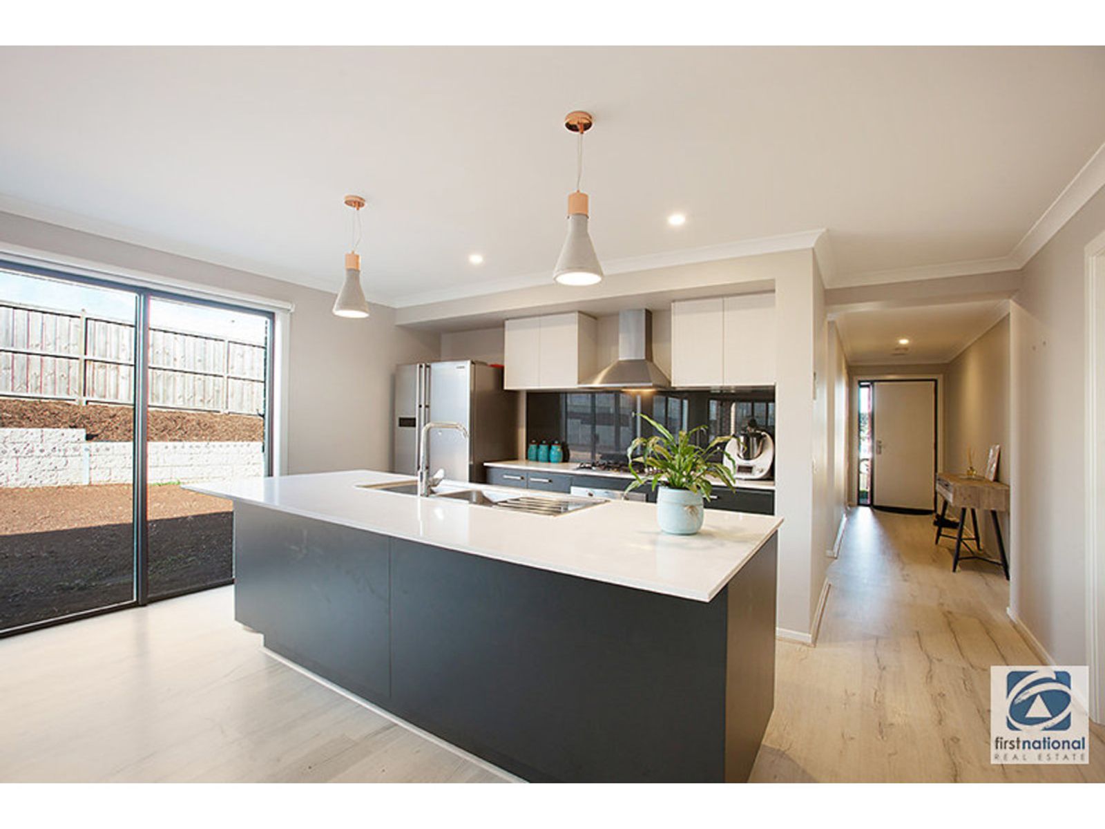 37 Crole Drive, Warragul, VIC 3820, Warragul - Thumbnail 2