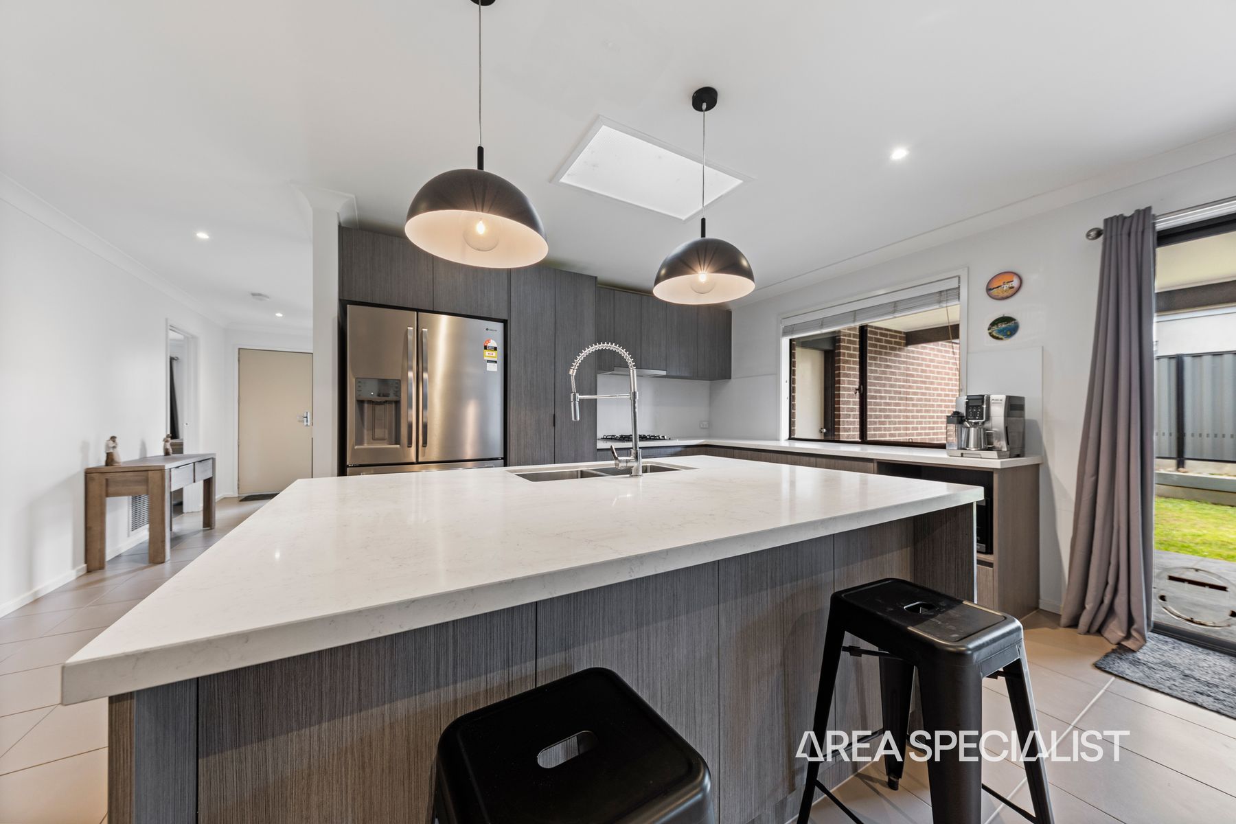 14 Eyre Place, Pakenham, VIC 3810, Pakenham - Thumbnail 4