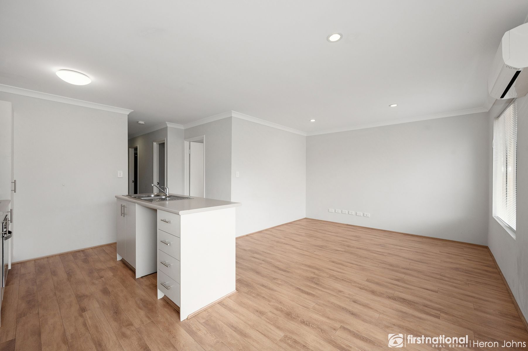 67 Ryhill Crescent, Wellard WA 6170, Wellard - Thumbnail 3