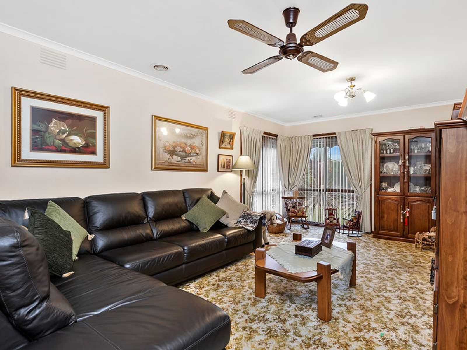 49 Scotsburn Way, Endeavour Hills, VIC 3802, Endeavour Hills - Thumbnail 2