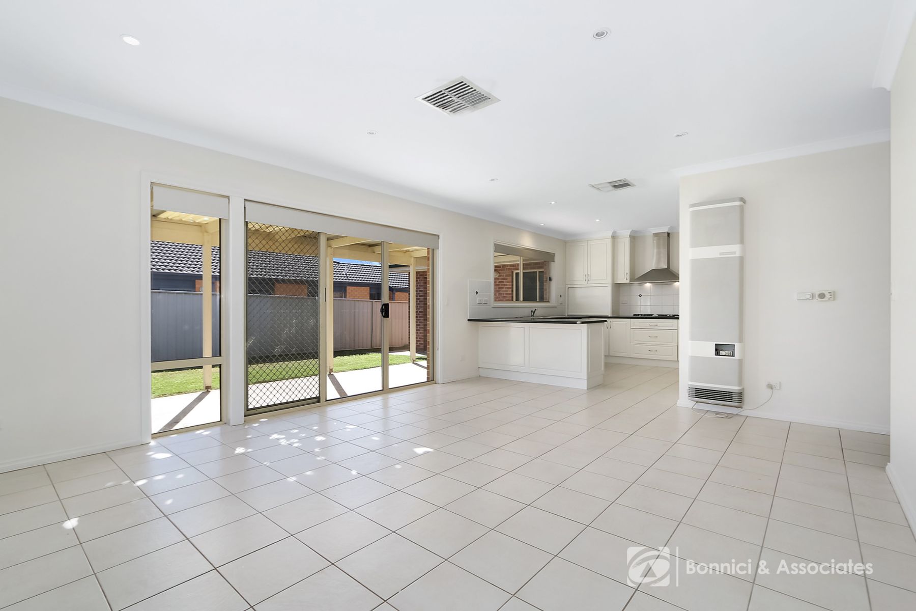9 Birkdale Terrace, Wodonga VIC 3690, Wodonga - Thumbnail 2