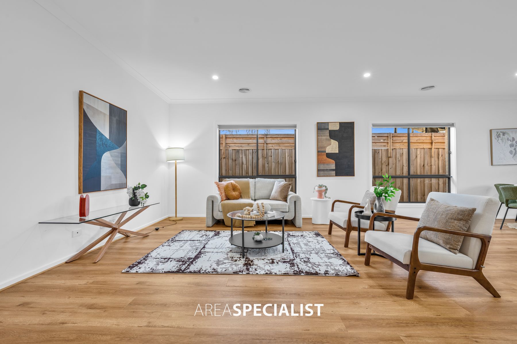 54 Guru Boulevard, Lynbrook, Lynbrook - Thumbnail 4