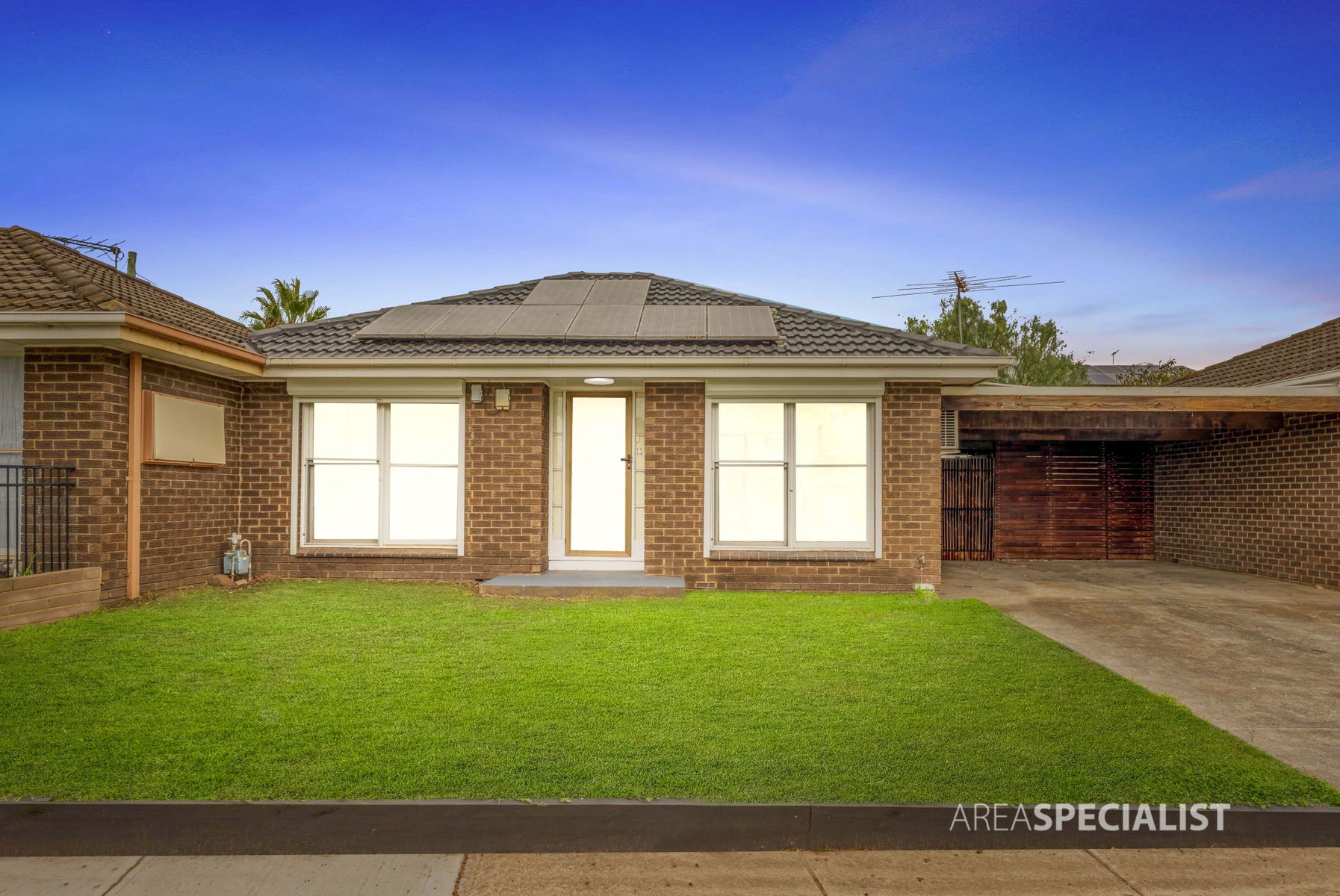 2/2 Railway Avenue, Werribee, VIC 3030, Werribee - Thumbnail 2