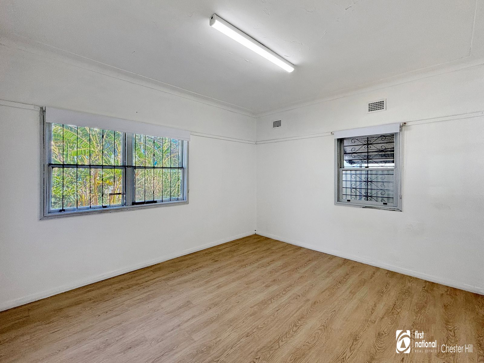 950 WOODVILLE ROAD, Villawood NSW 2163, Villawood - Thumbnail 4
