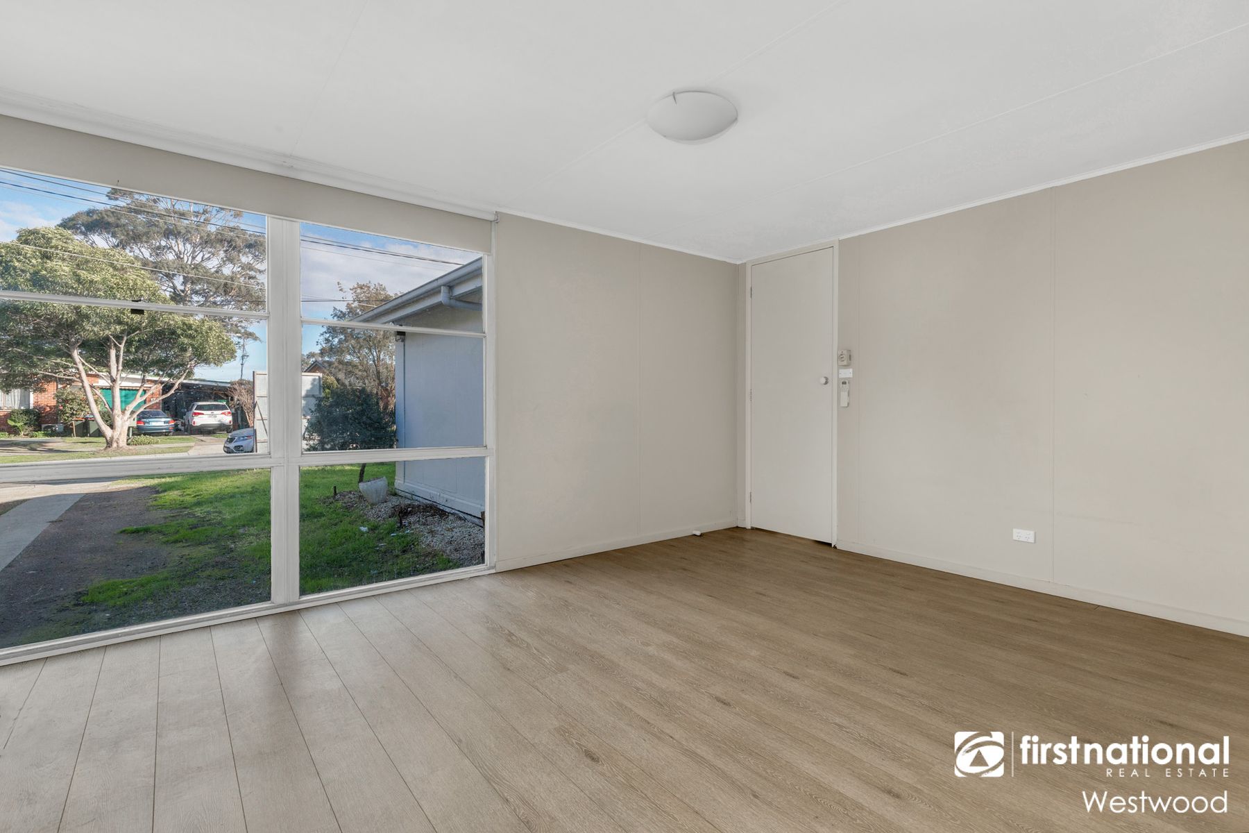 1 Muirhead Crescent, Werribee VIC 3030, Werribee - Thumbnail 3