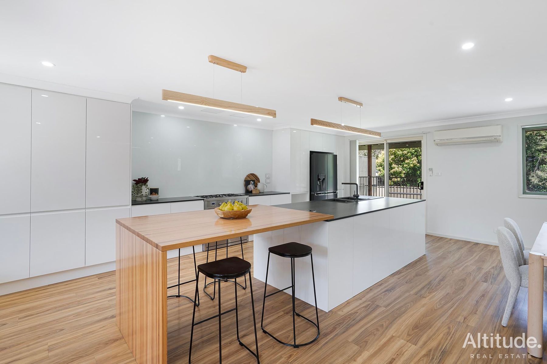 99 Connaught Road, Valentine, NSW 2280, Valentine - Thumbnail 3