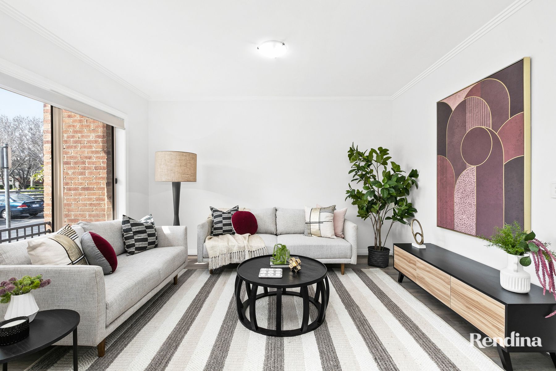 101 The Crescent, Kensington - Thumbnail 2