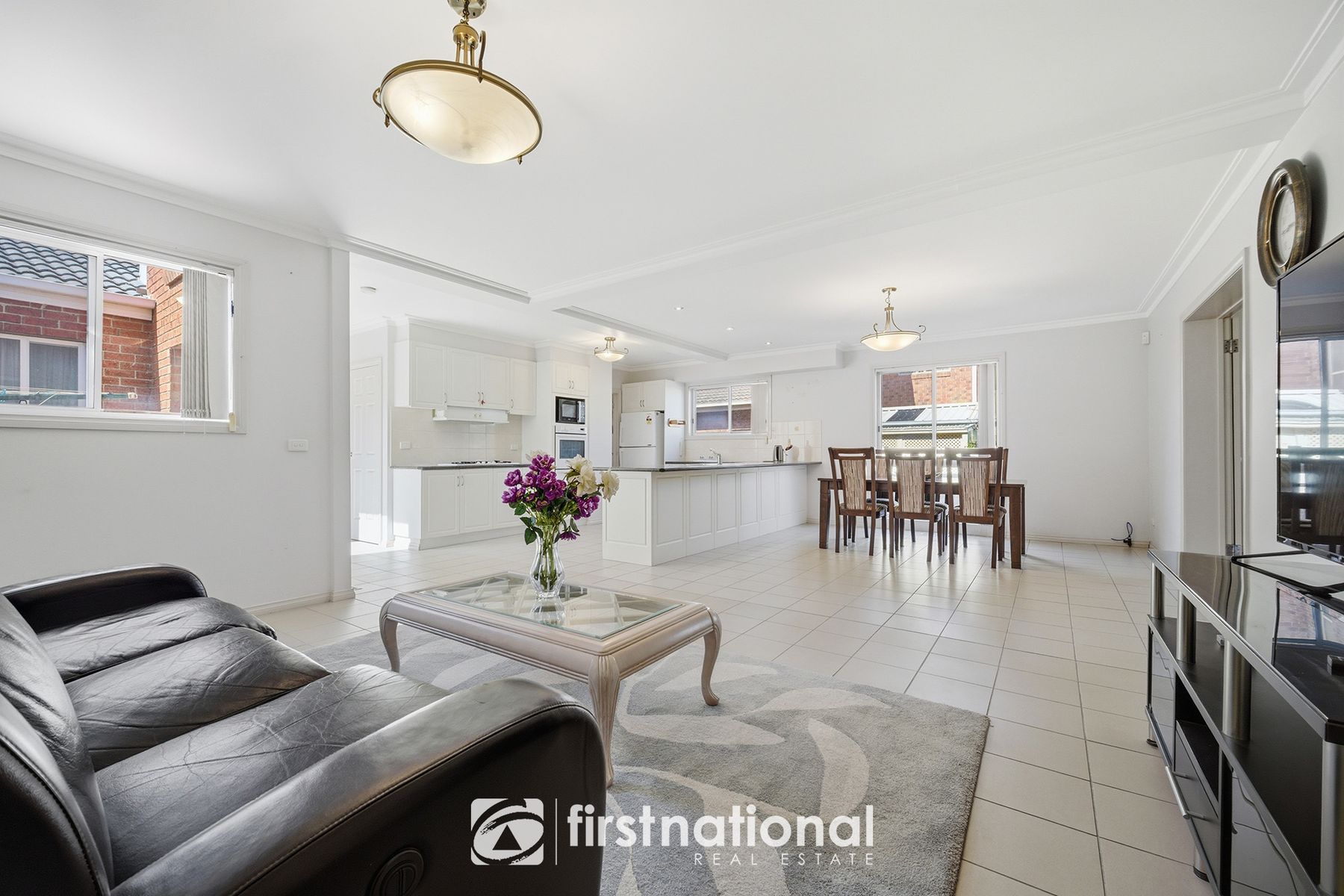 8 Erica Close, Endeavour Hills VIC 3802, Endeavour Hills - Thumbnail 3