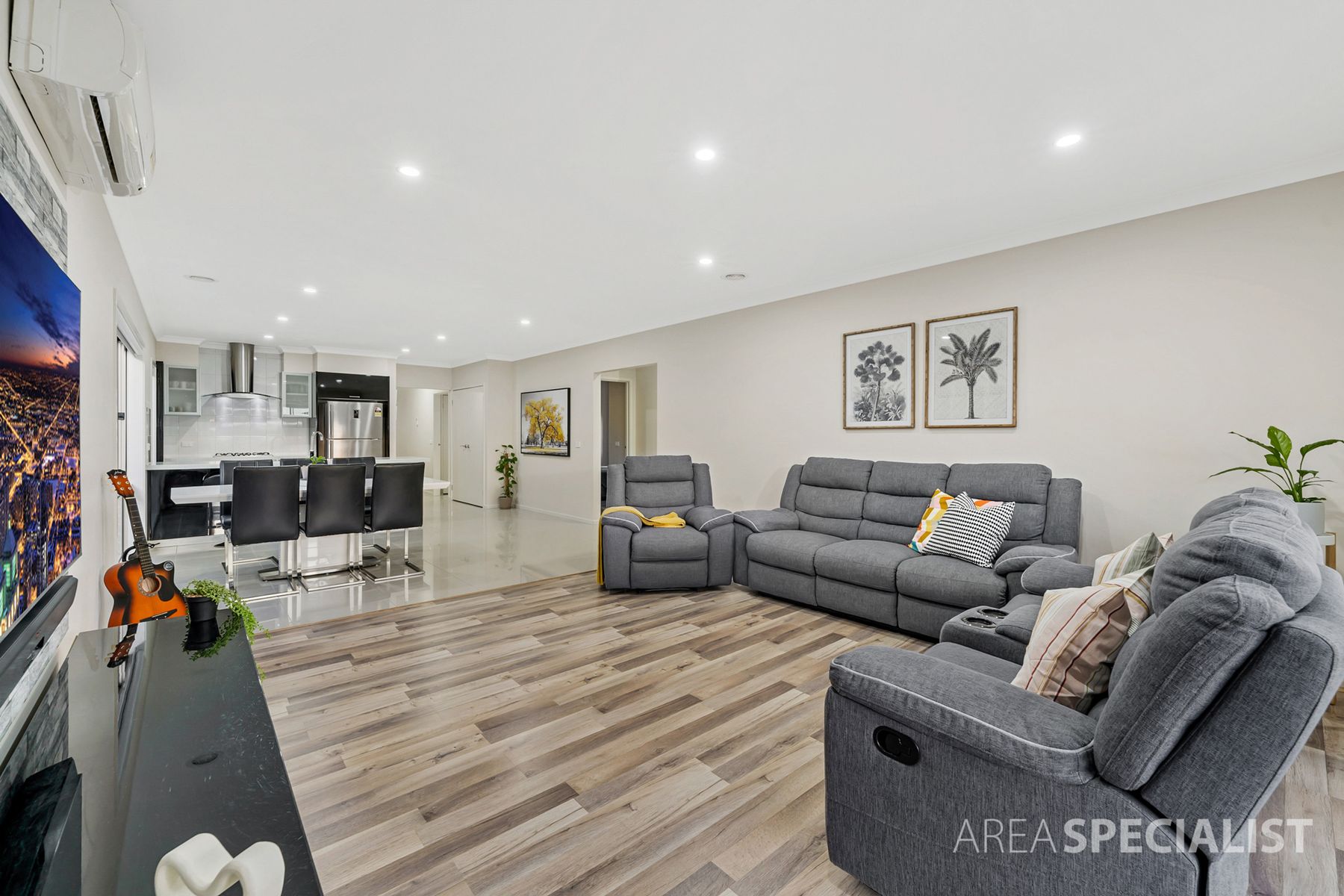 9 Stanford Street, Cranbourne West, VIC 3977, Cranbourne West - Thumbnail 3