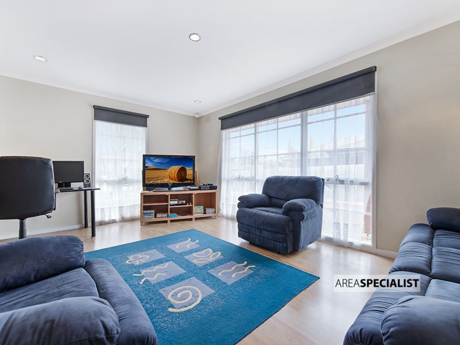 12 Farrer Close, Cranbourne, VIC 3977, Cranbourne - Thumbnail 2