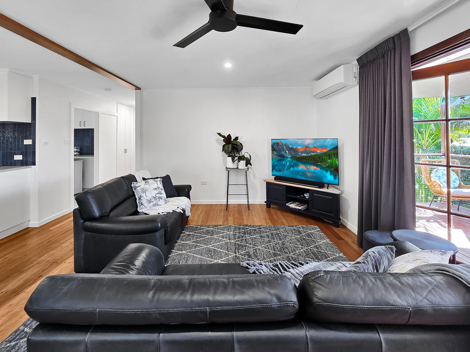 11 Phillips Avenue, Atherton QLD 4883, Atherton - Thumbnail 2