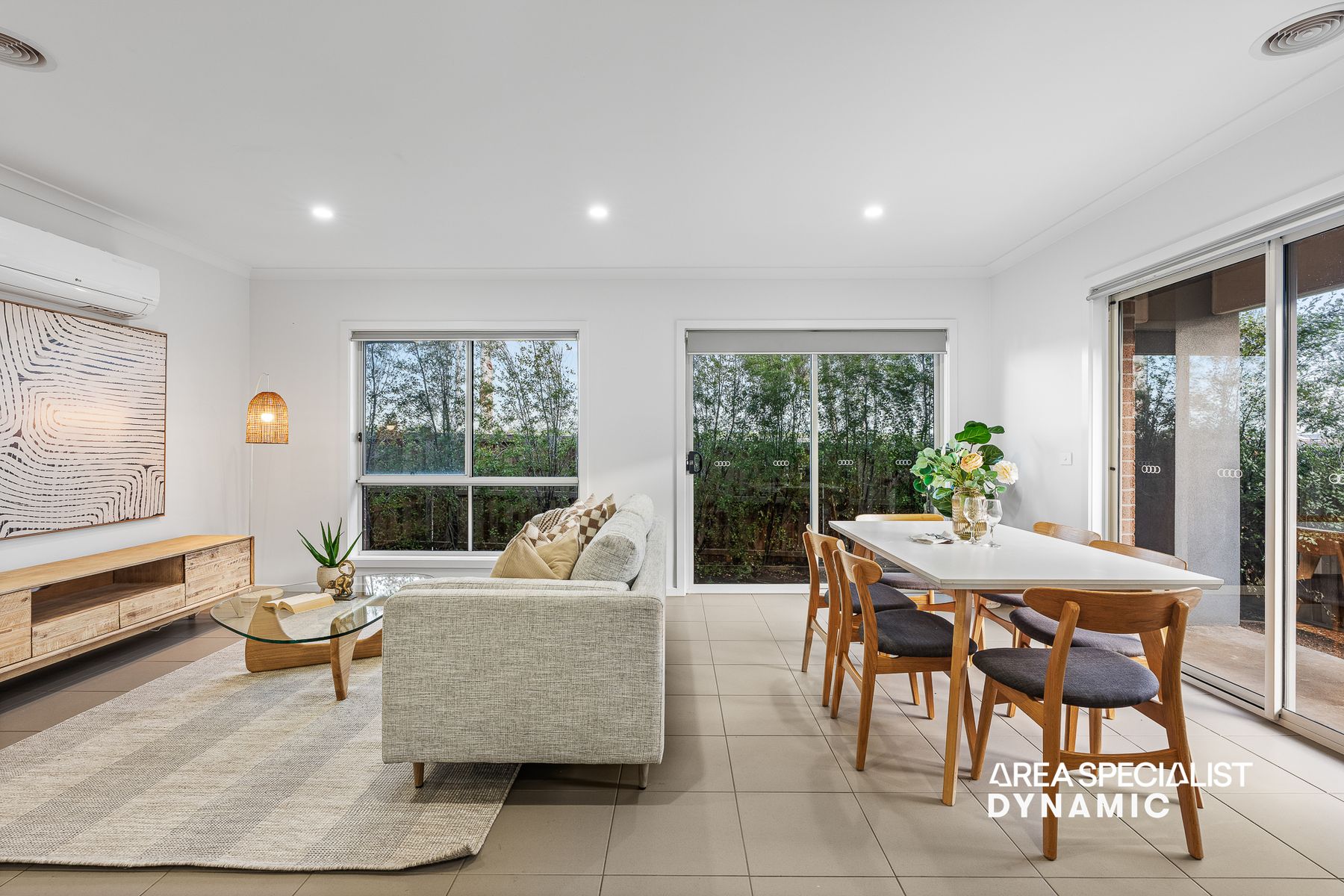 38 Hiskey Crescent, Werribee, Werribee - Thumbnail 4