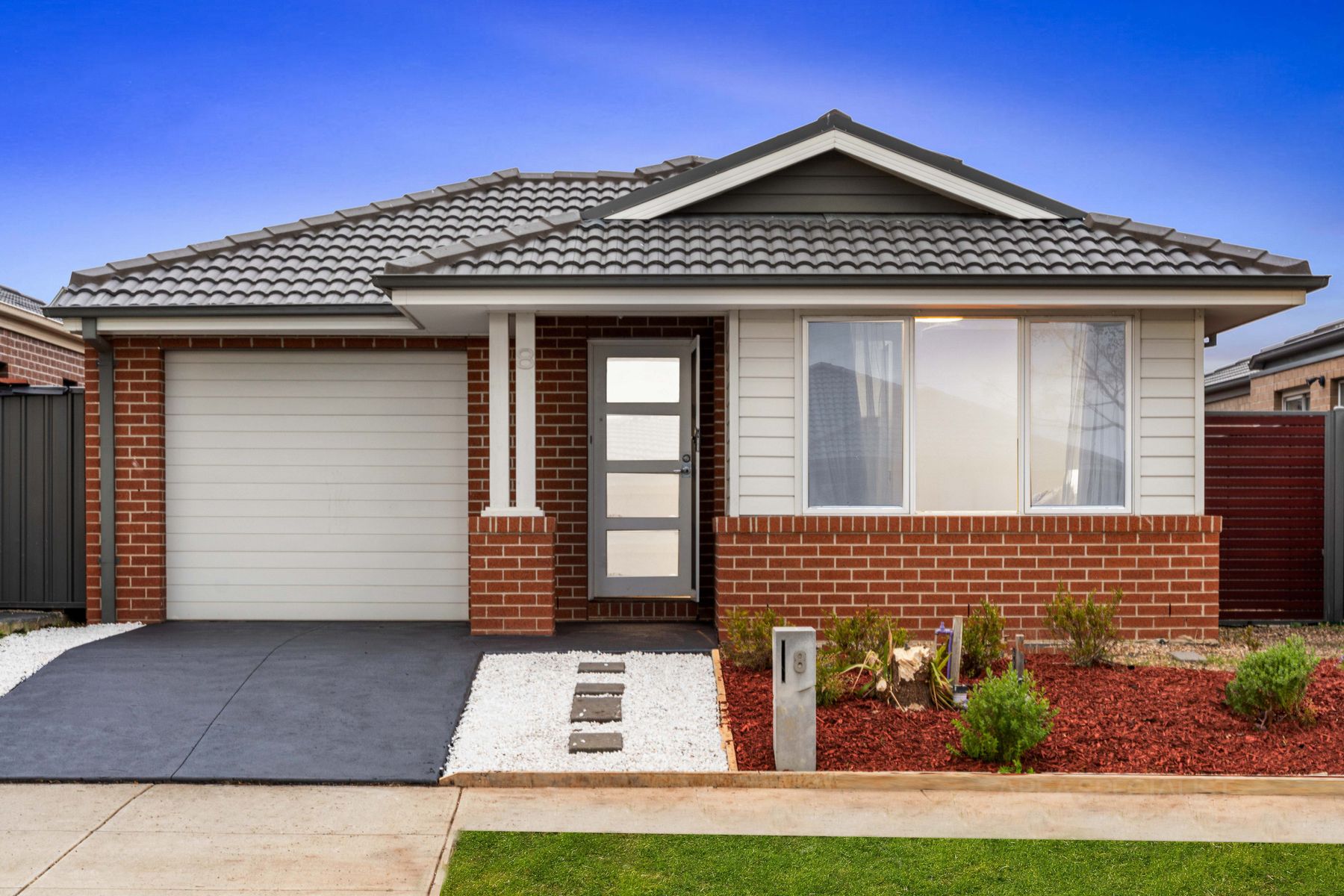 8 Orvalia Road, Manor Lakes, VIC 3024, Manor Lakes - Thumbnail 2